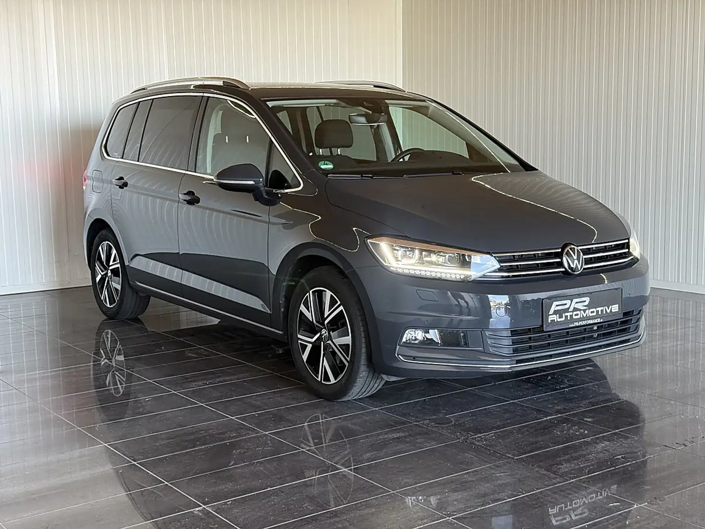 Volkswagen Touran 2.0 TDI BMT *HIGHLINE*7-SITZER*STHZG* Silber - 2