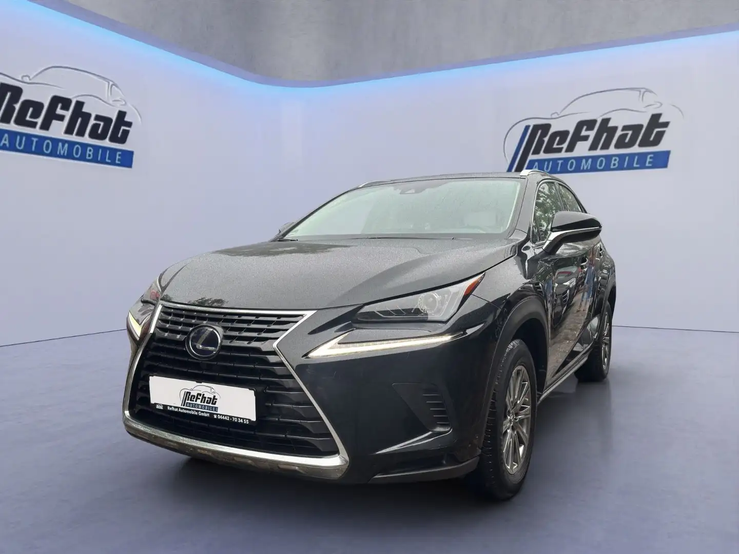 Lexus NX 300 h Amazing Edition*LED*SHZ*PDC* Schwarz - 2