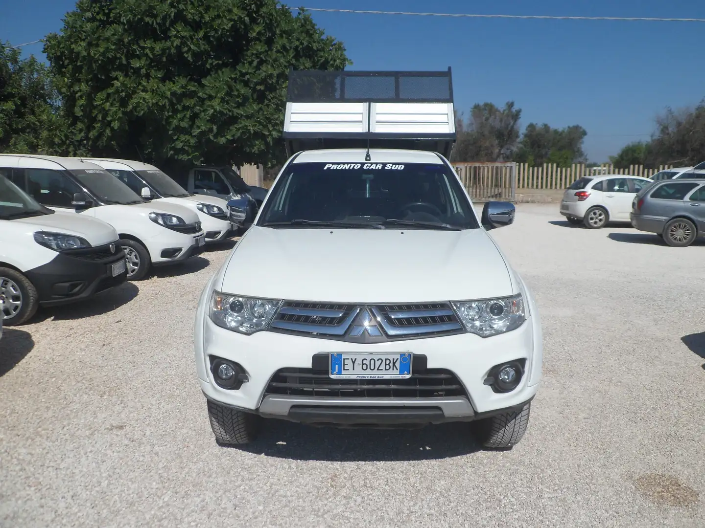 Mitsubishi L200 4x4 ribaltabile Bianco - 2