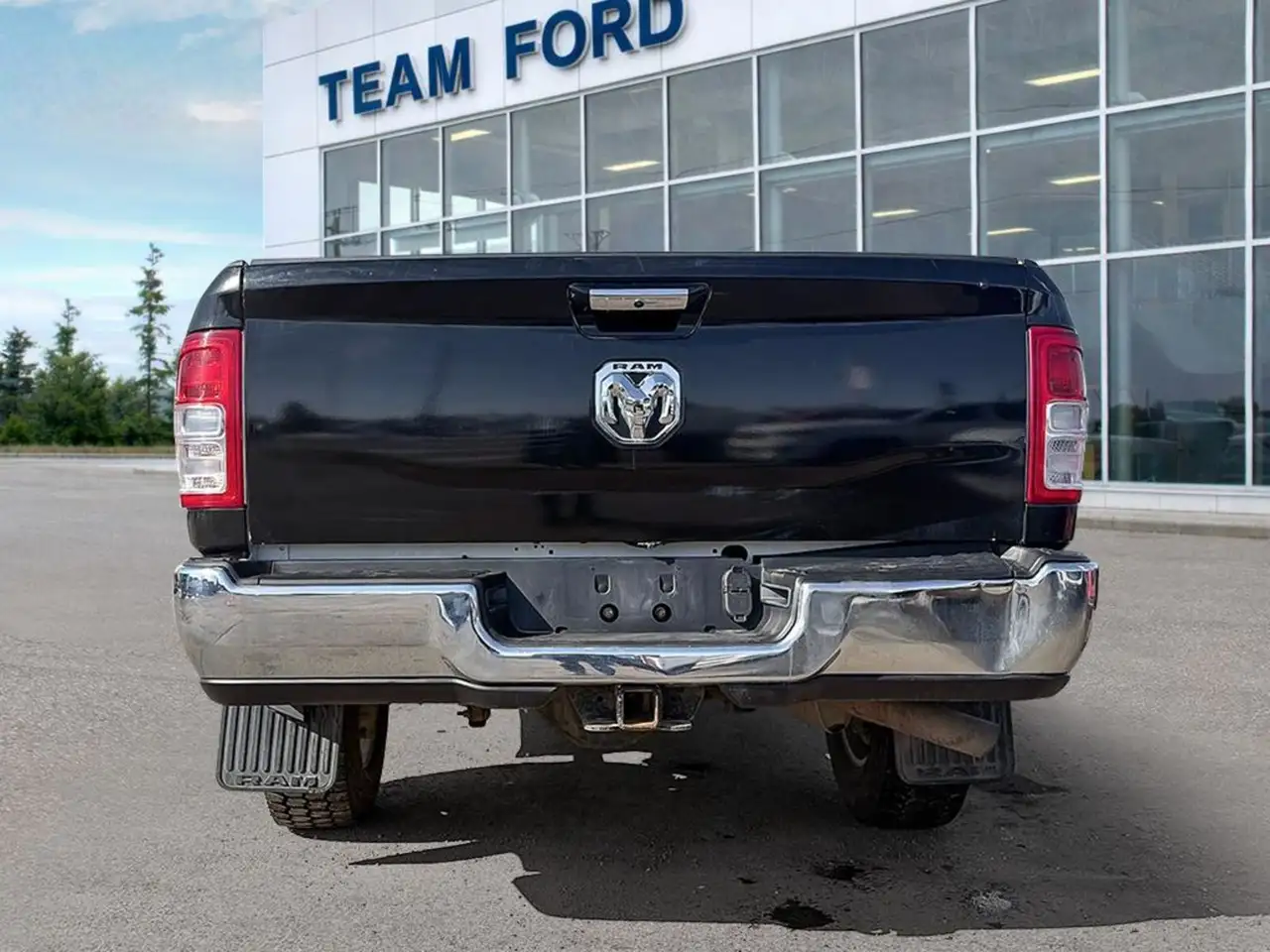 RAM 3500 снимка RAM 3500