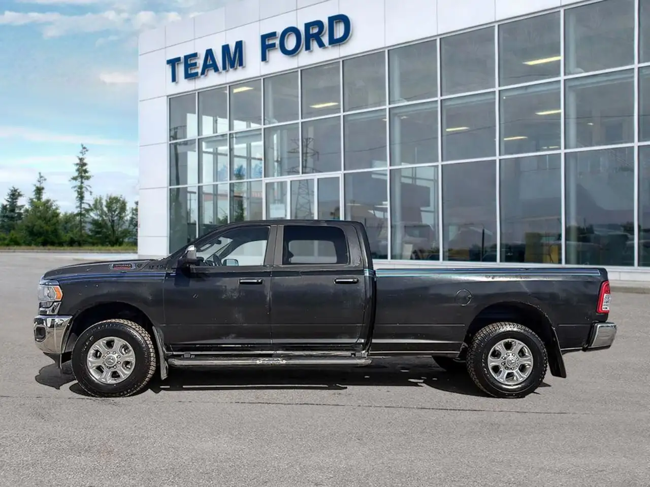 RAM 3500 снимка RAM 3500