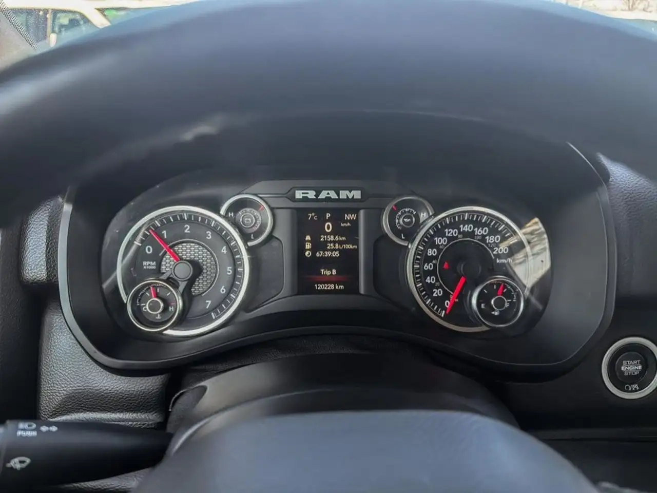 RAM 3500 снимка RAM 3500