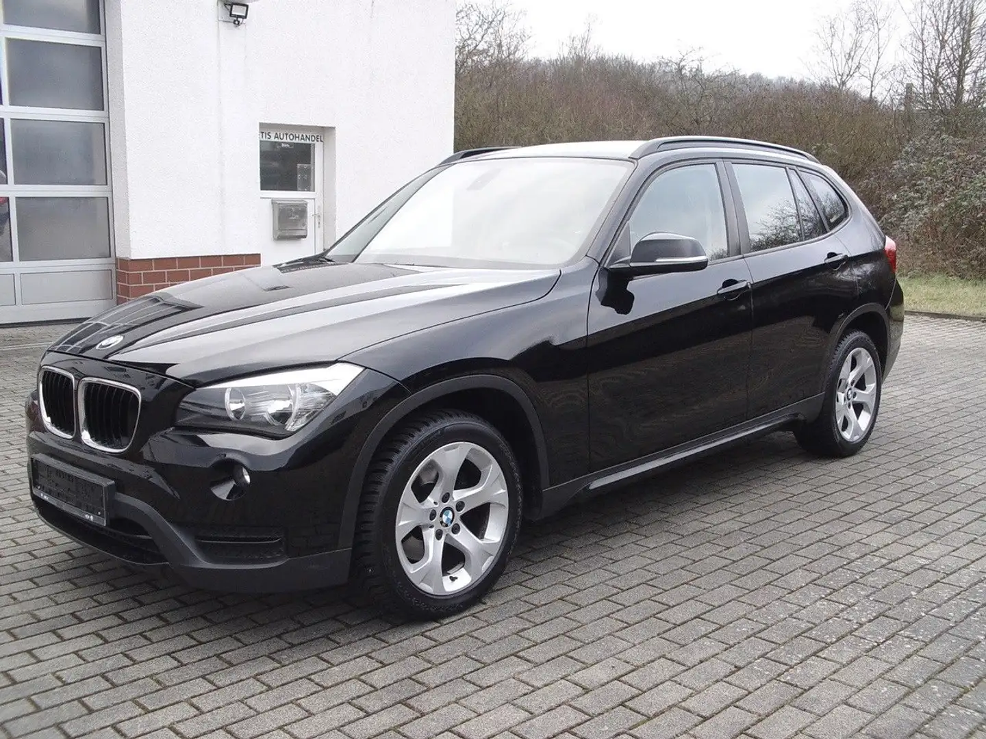 BMW X1 SPORT 2,0 D ALLRAD - KETTE + KUPPLUNG NEU - TOP Schwarz - 1