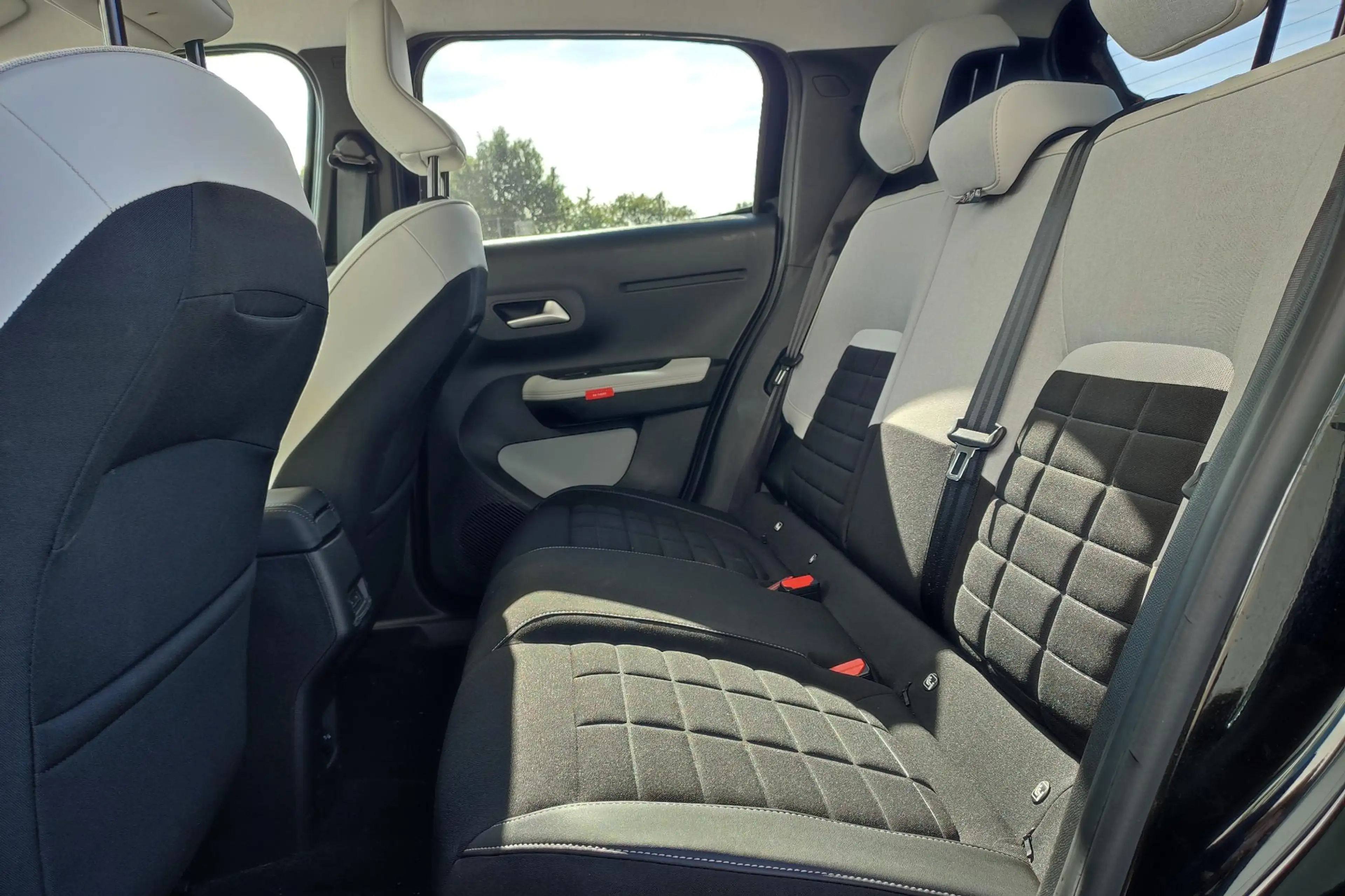 Citroen E-C3 Max 113pk 44 kWh | Navi via Apple Carplay/Android — photo 12