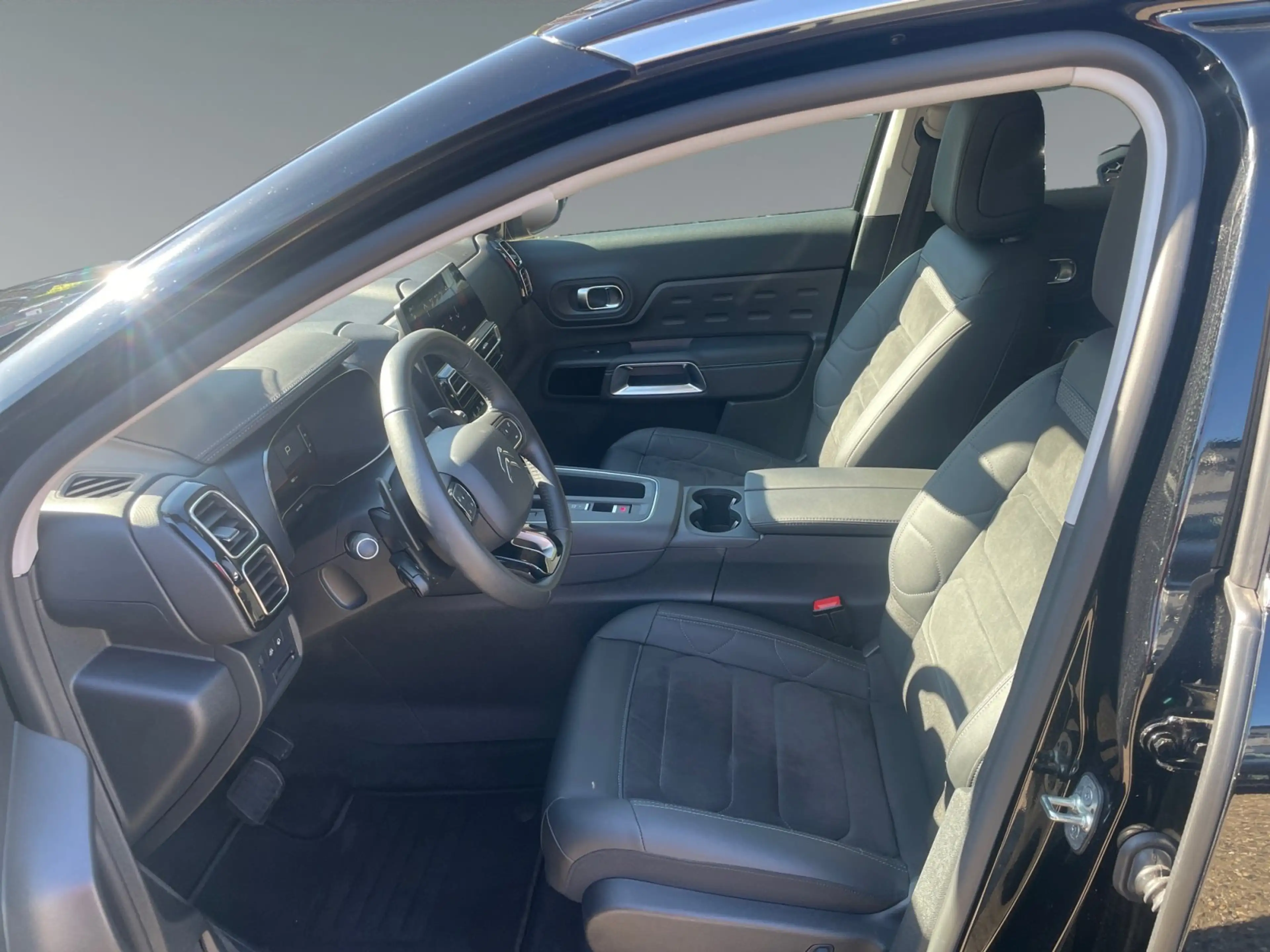Citroen C5 Aircross 1.2 136 MAX Kamera*Navi*SHZ*2xKlima — photo 10