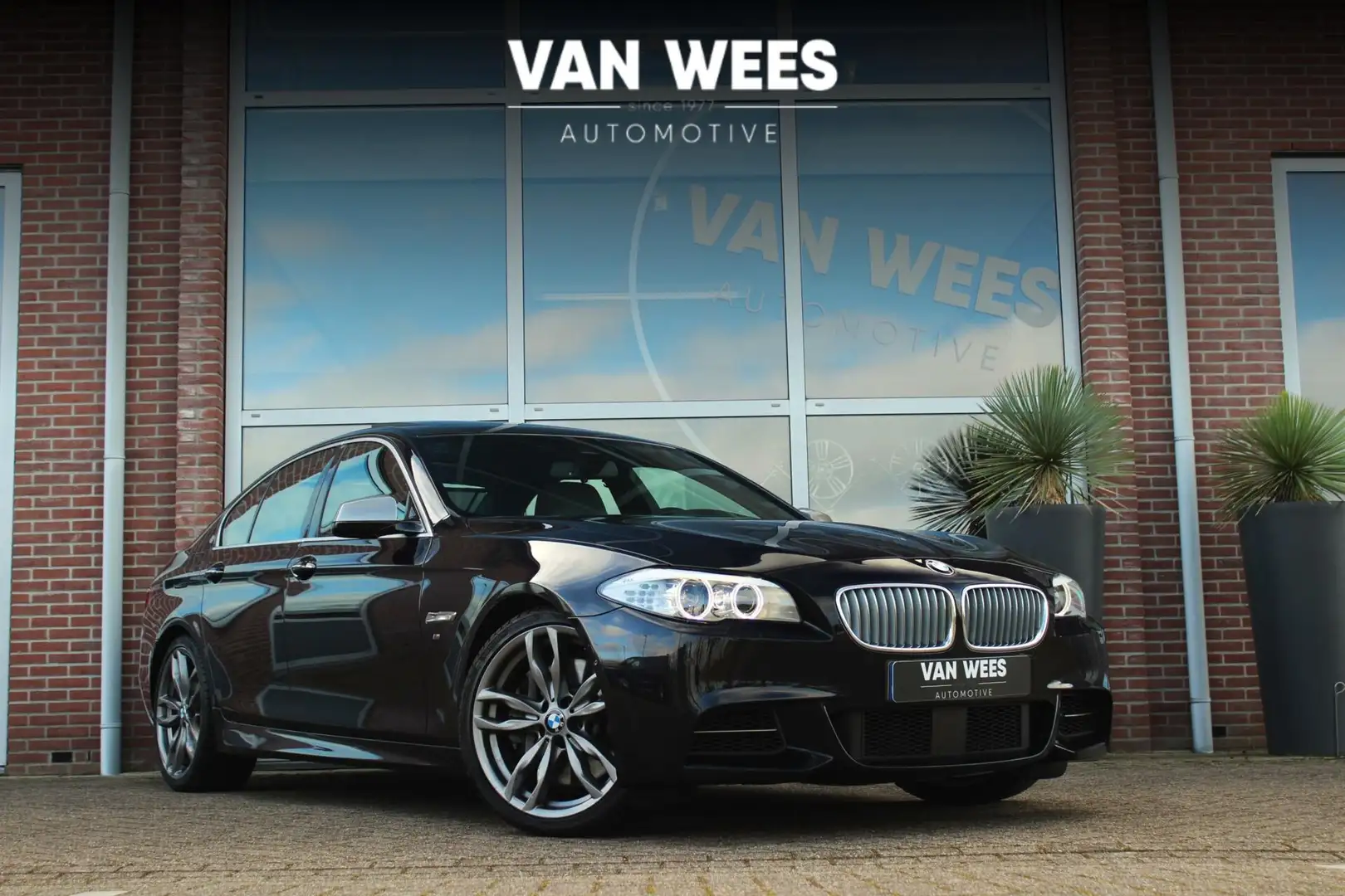 BMW M550 5-serie M550xd M-sport | M-pakket | Dakraam | Head Negru - 1