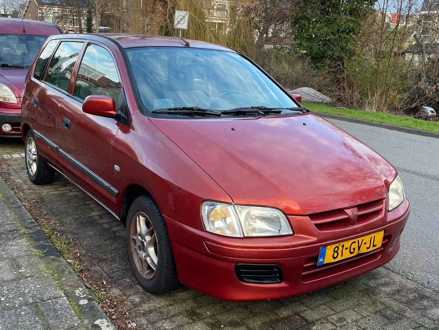 Mitsubishi Space Star Space Star 1.3 Family Rood - 1