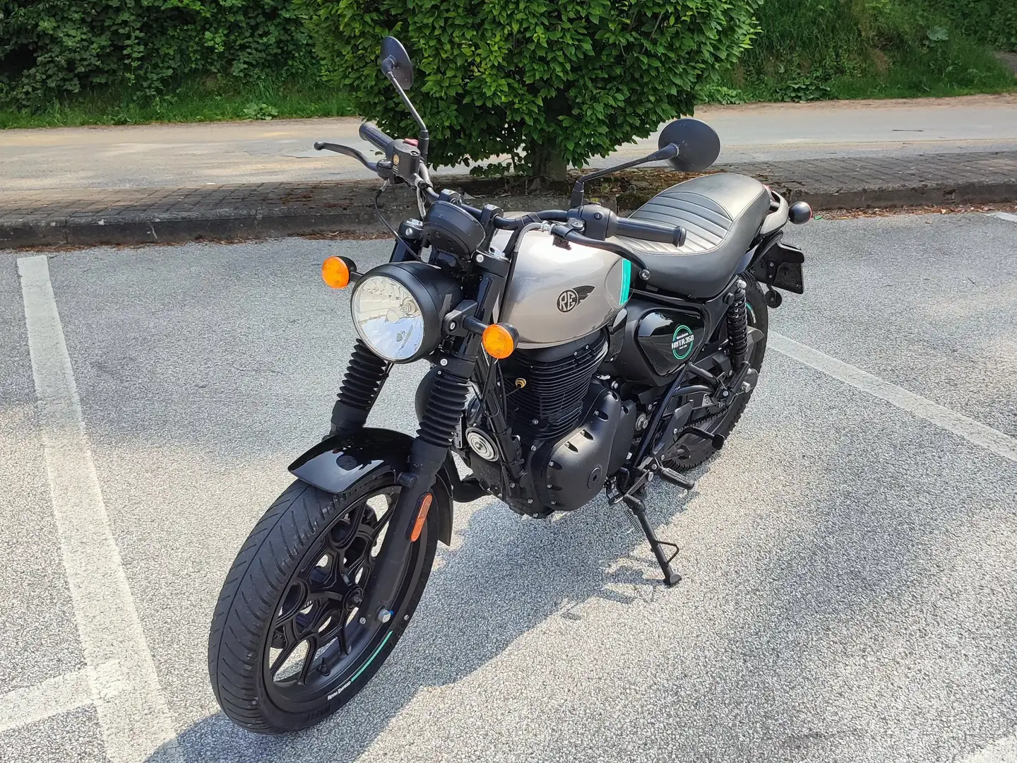 Royal Enfield Meteor 350 HNTR 350 Argento - 2