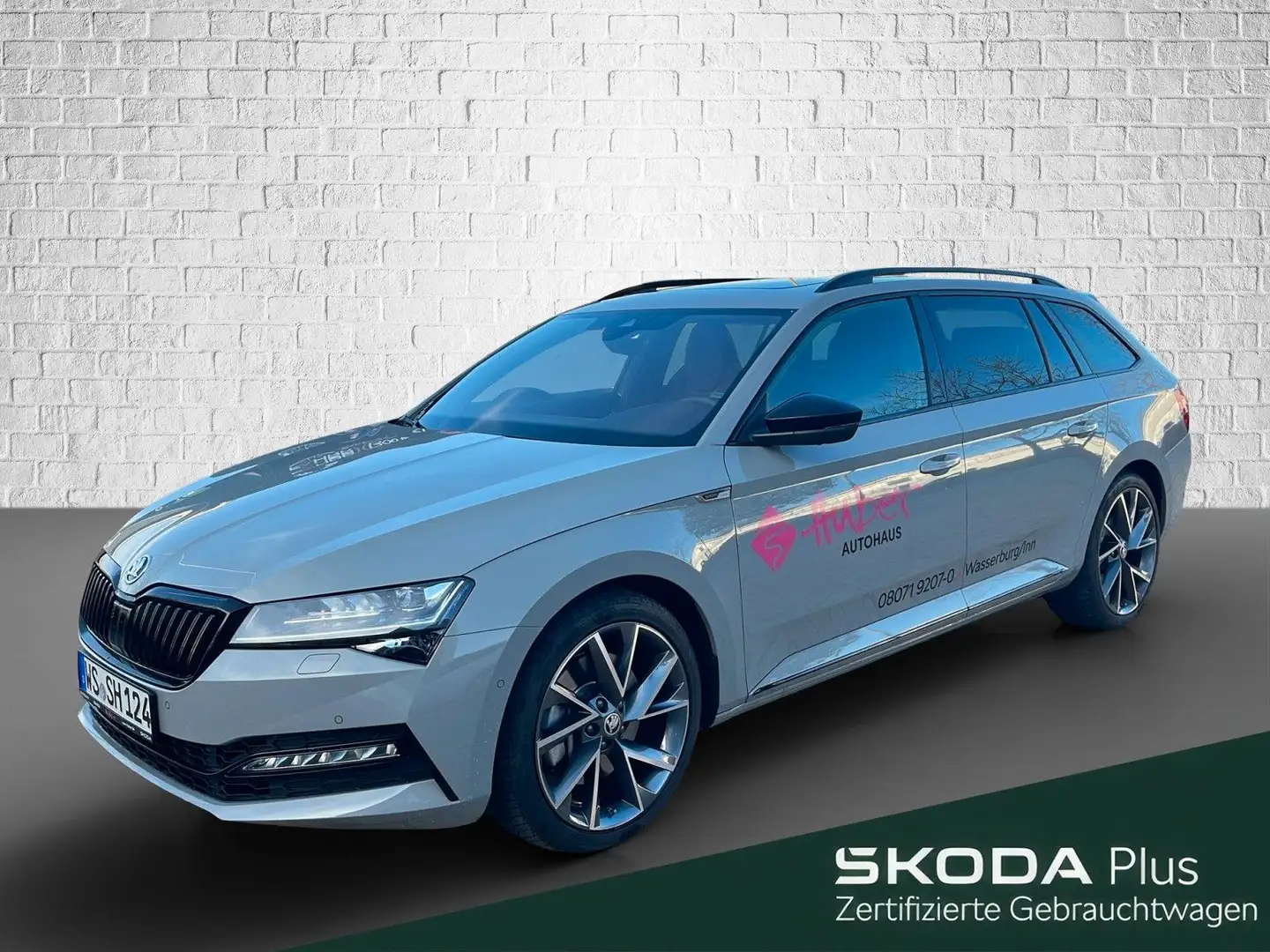 Skoda Superb Combi 2.0 TSI 4x4 DSG Sportline Grau - 1