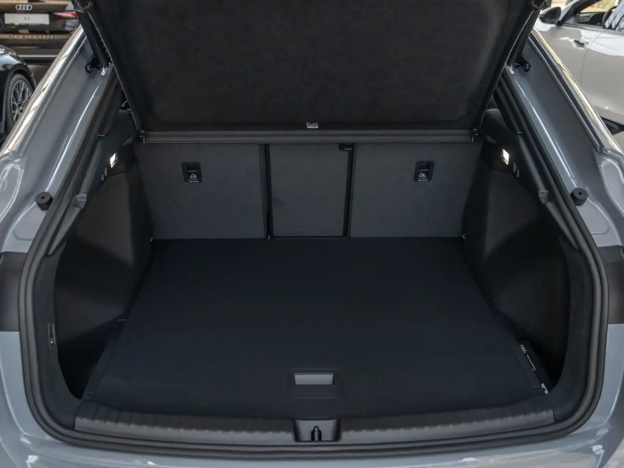 Audi Q4 e-tron Q4 Sportback 45 e-tron Matrix/Pano/SONOS/AHK/ACC 10
