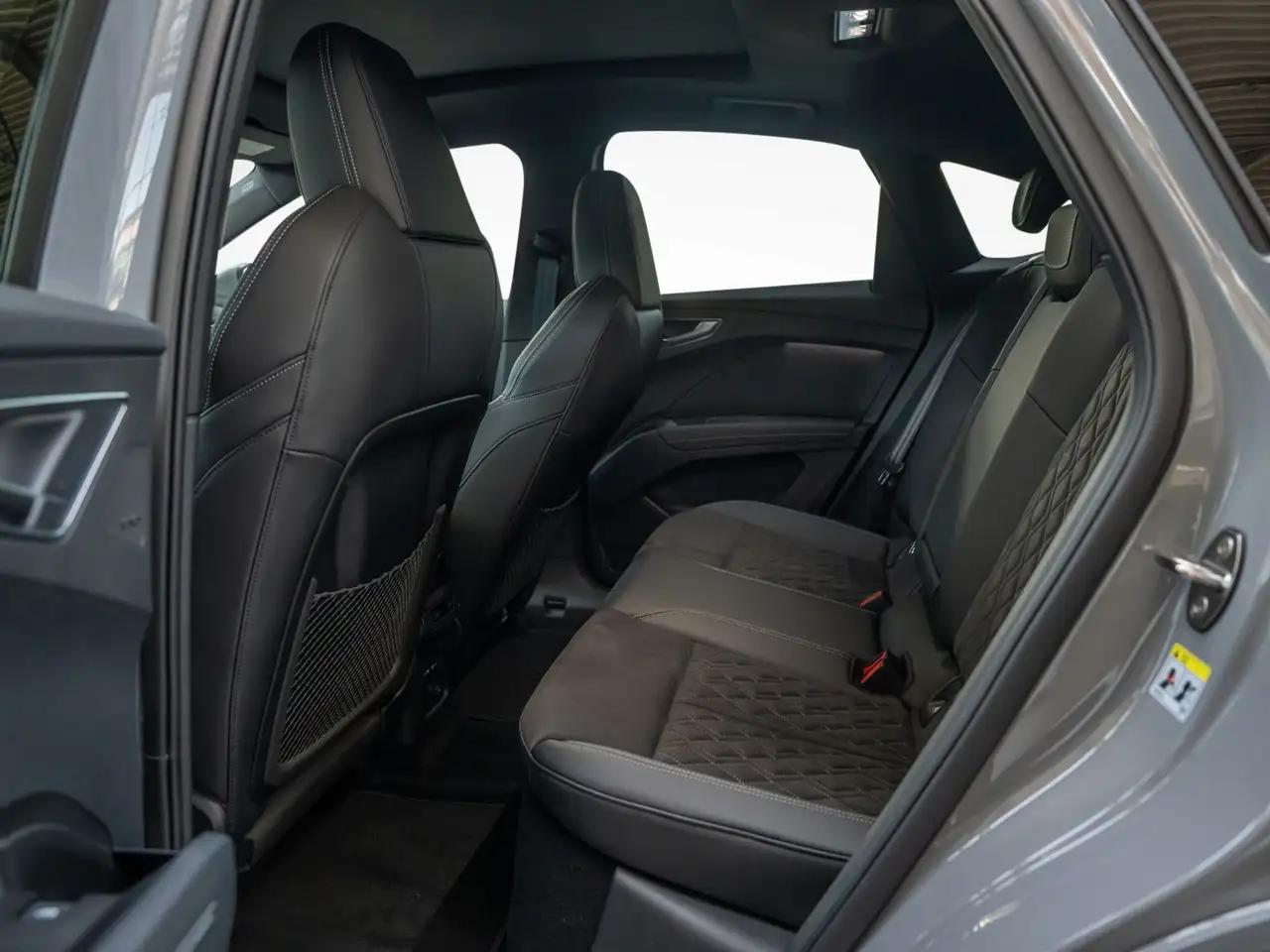 Audi Q4 e-tron Q4 Sportback 45 e-tron Matrix/Pano/SONOS/AHK/ACC 9