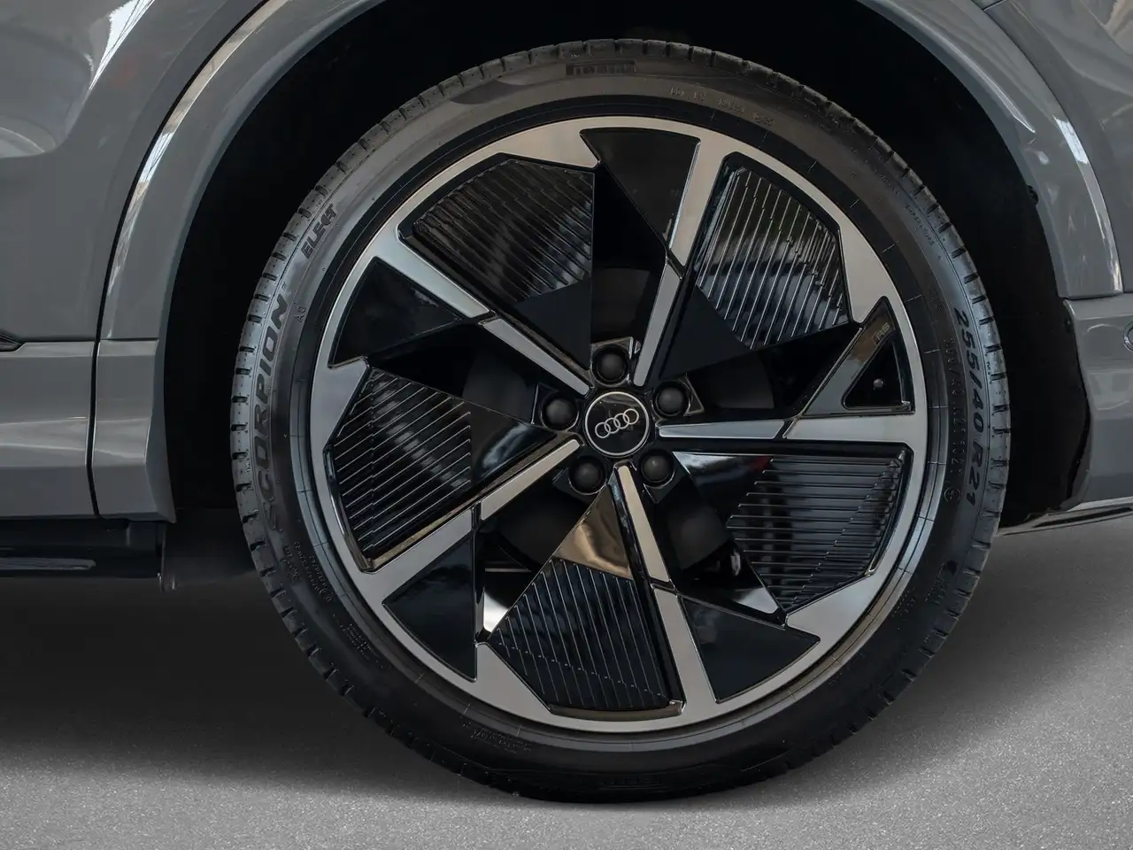 Audi Q4 e-tron Q4 Sportback 45 e-tron Matrix/Pano/SONOS/AHK/ACC 6