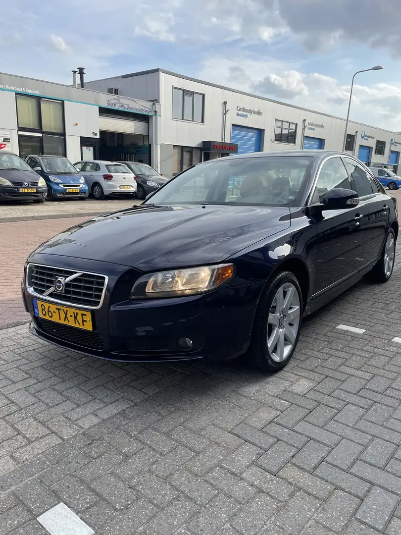Volvo S80 2.5 T Momentum Blauw - 1