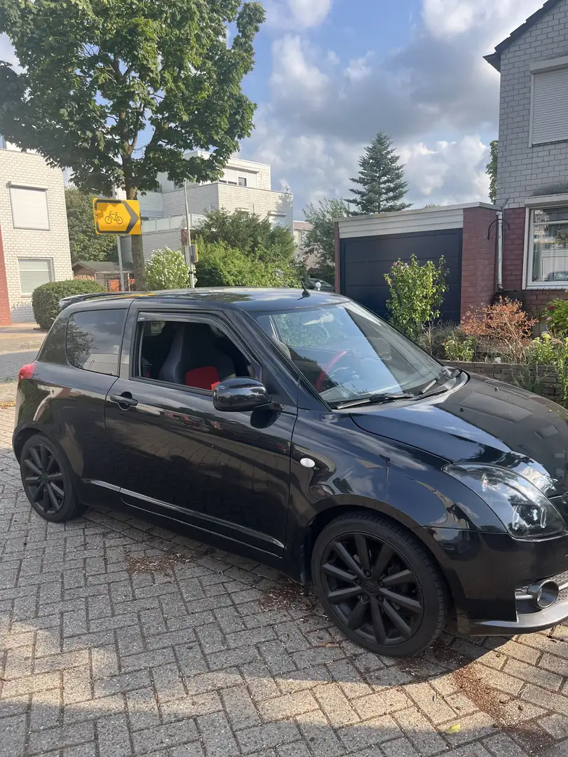 Suzuki Swift 1.6 Sport Noir - 1