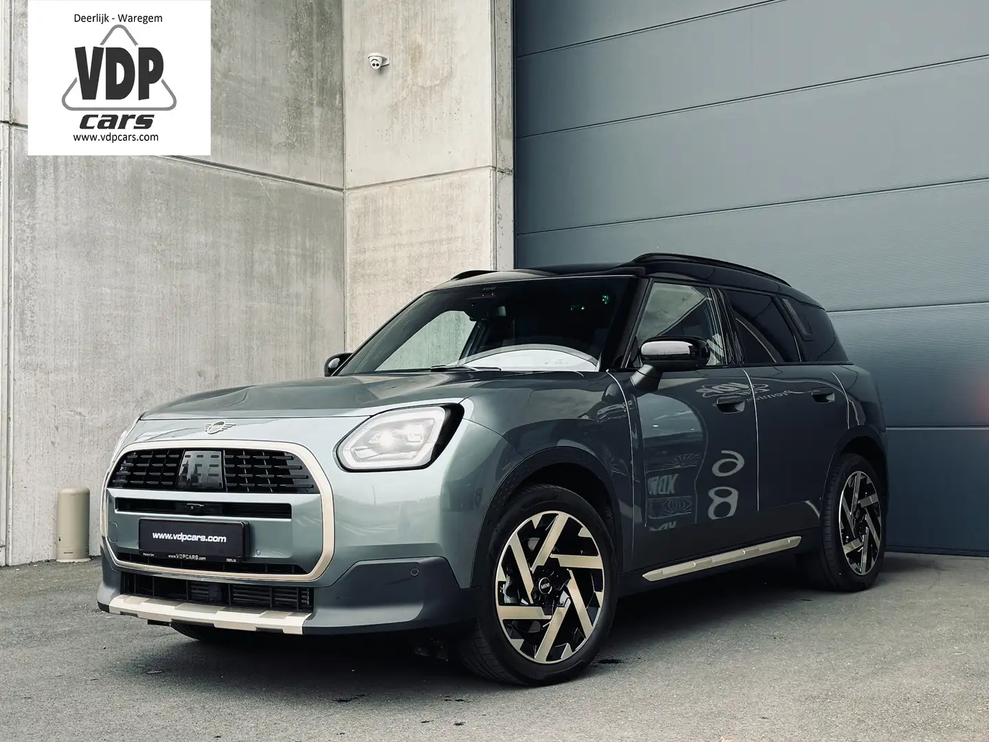 MINI Countryman C mHEV FAVOURED TRIM & OPTION PACK XL - FULL OPTION Szürke - 1