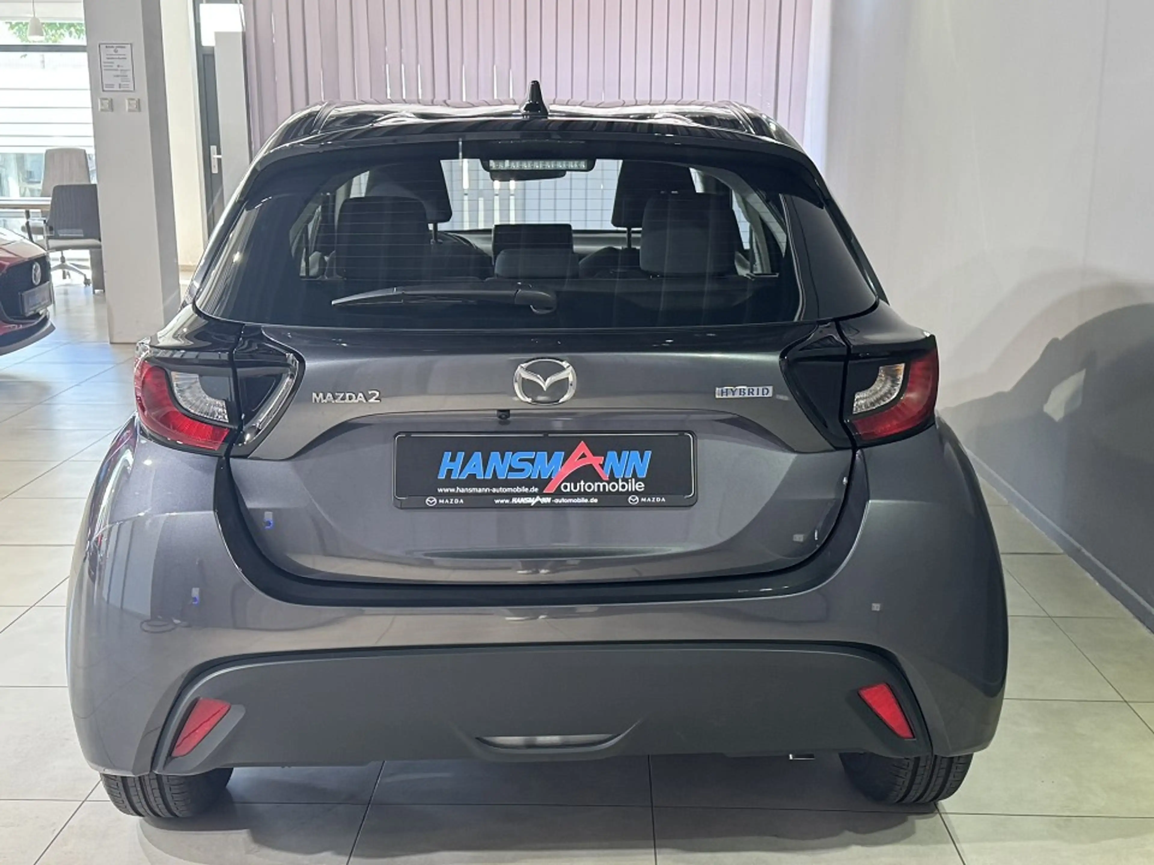 Mazda 2 Hybrid 1.5L Centre-Line VVT-i 116 CVT FWD — photo 4