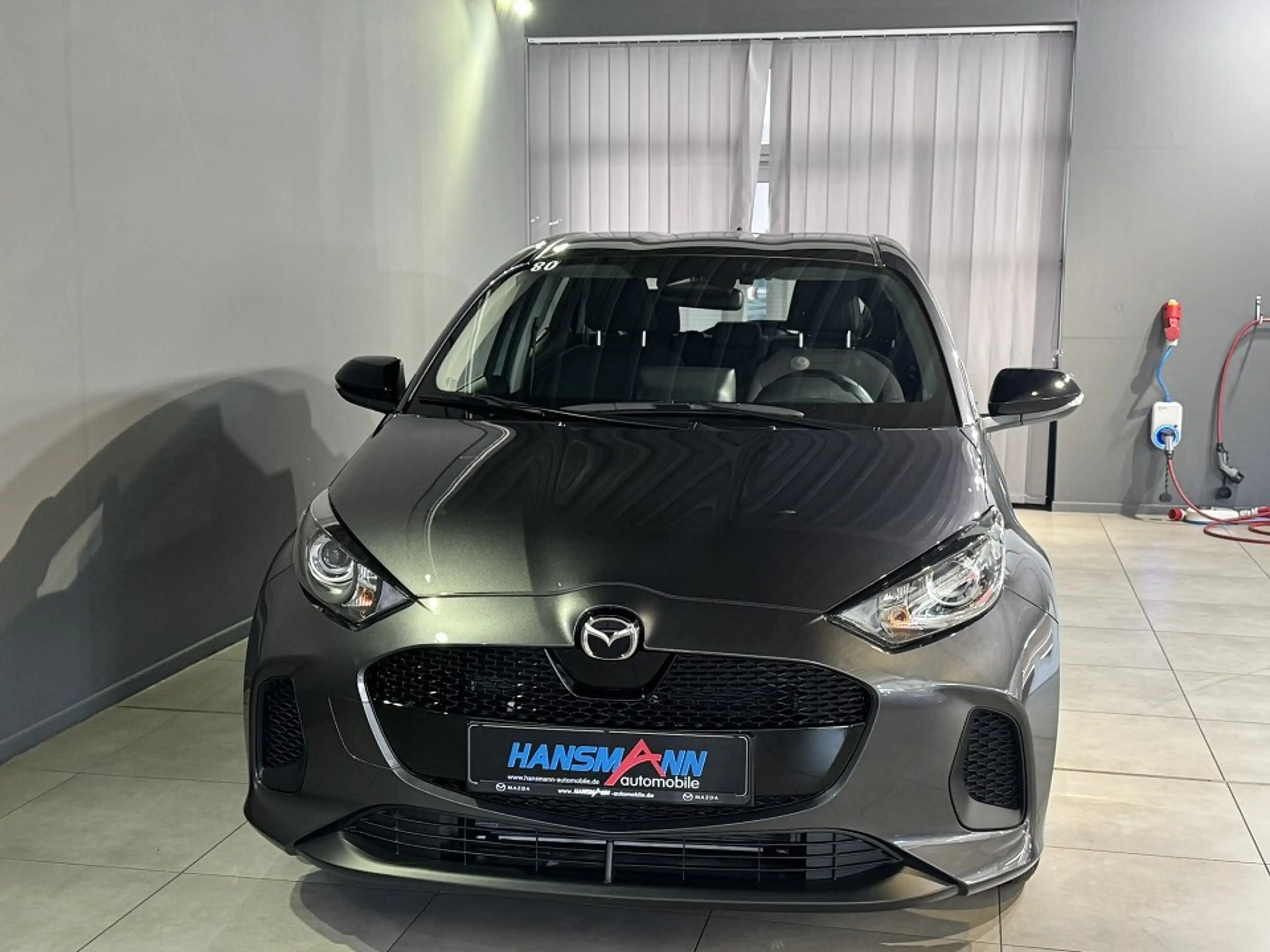 Mazda 2 Hybrid 1.5L Centre-Line VVT-i 116 CVT FWD — photo 2