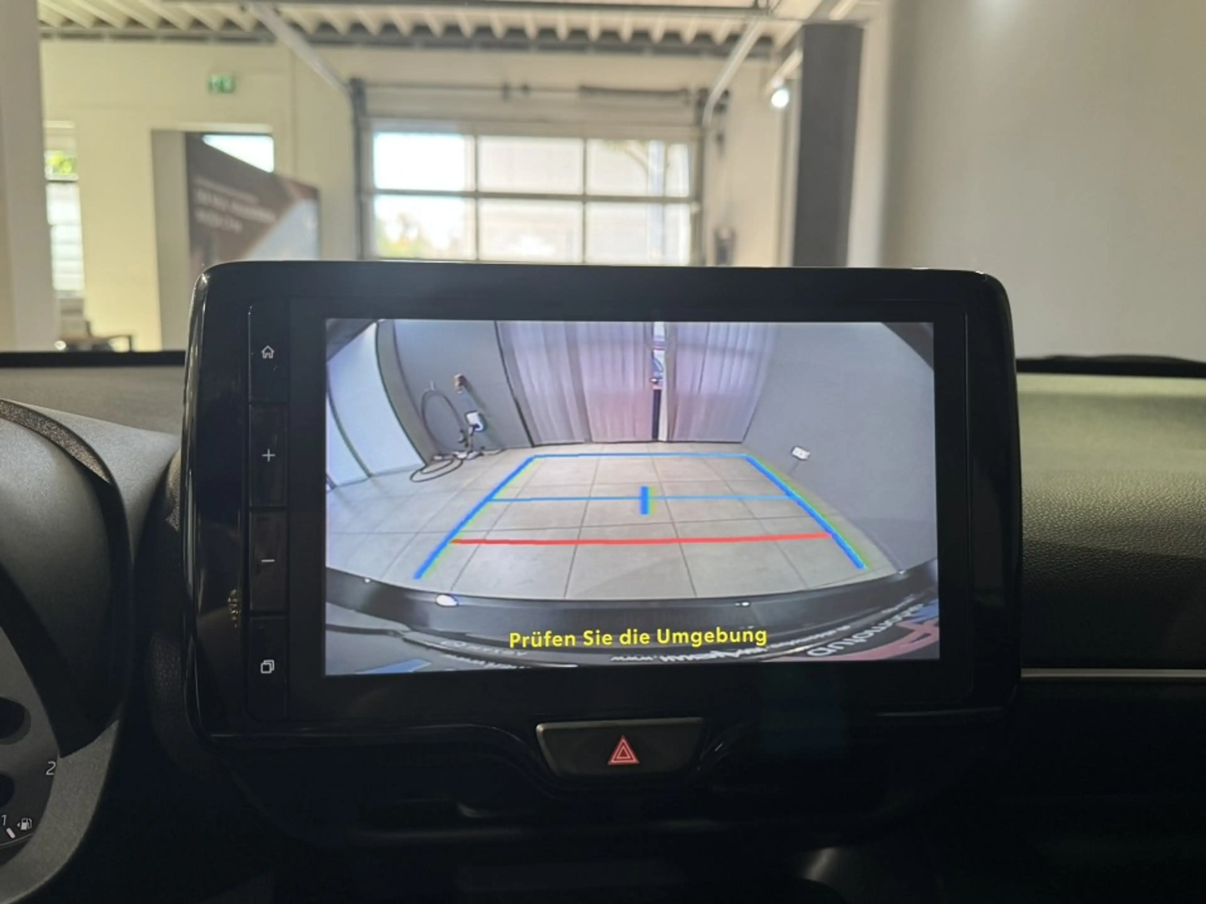 Mazda 2 Hybrid 1.5L Centre-Line VVT-i 116 CVT FWD — photo 15