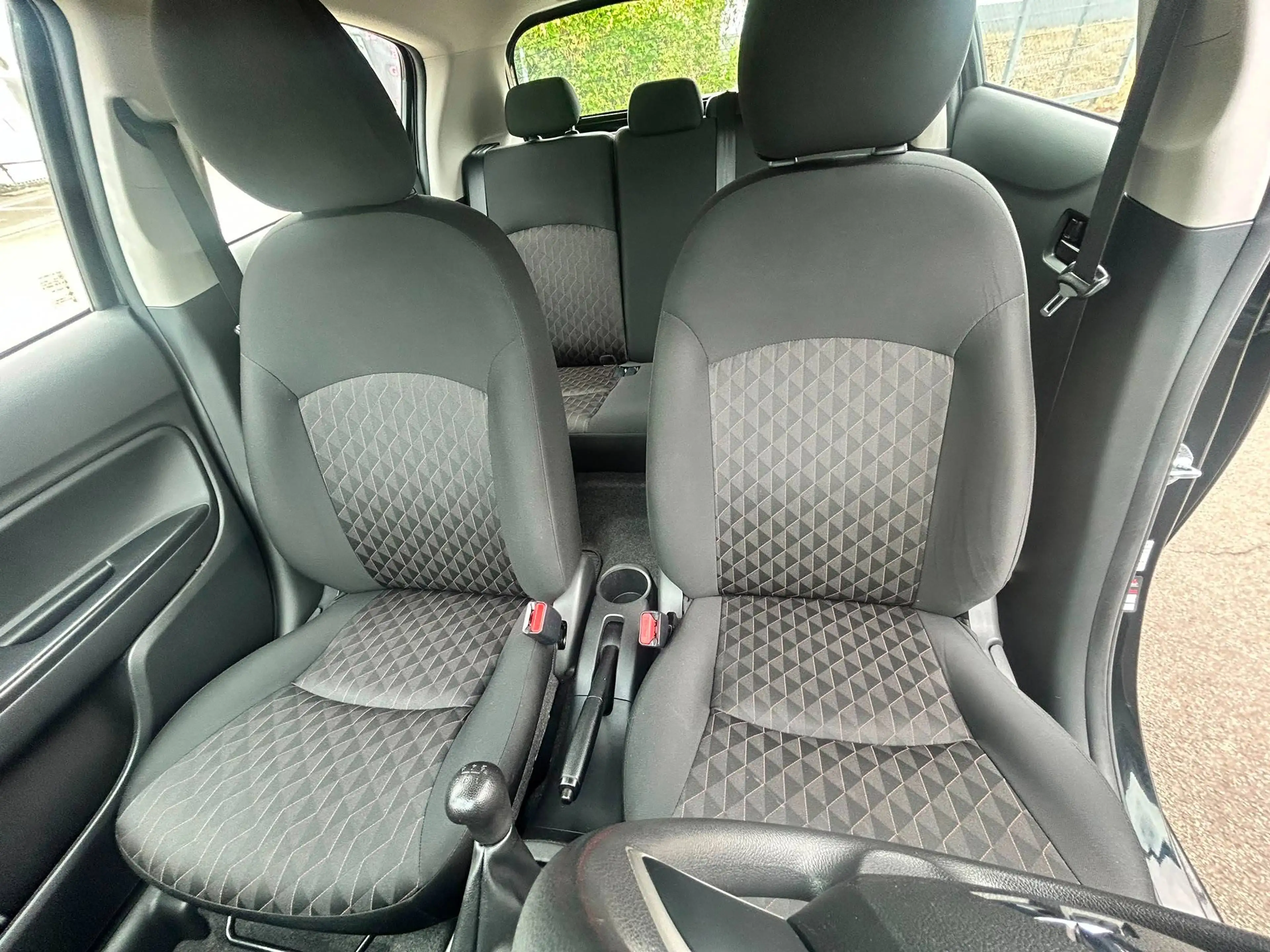 Mitsubishi Space Star 1.0 1-Jahr Garantie-Klima AppleCarplay/R-kamera/Android Allwetter. — photo 9