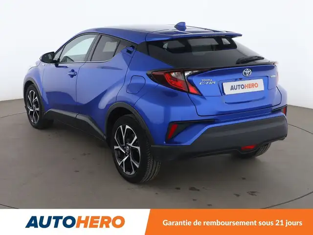 Toyota C-HR view 4