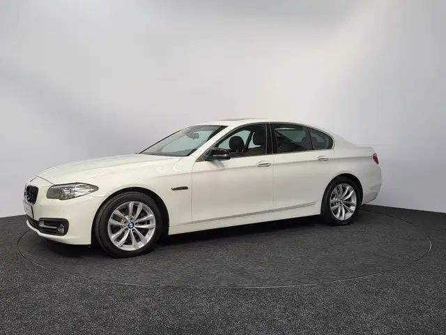 BMW 520 d ~ Automaat ~ Xenon ~ Schuifdak ~ Leder ~ TopDeal