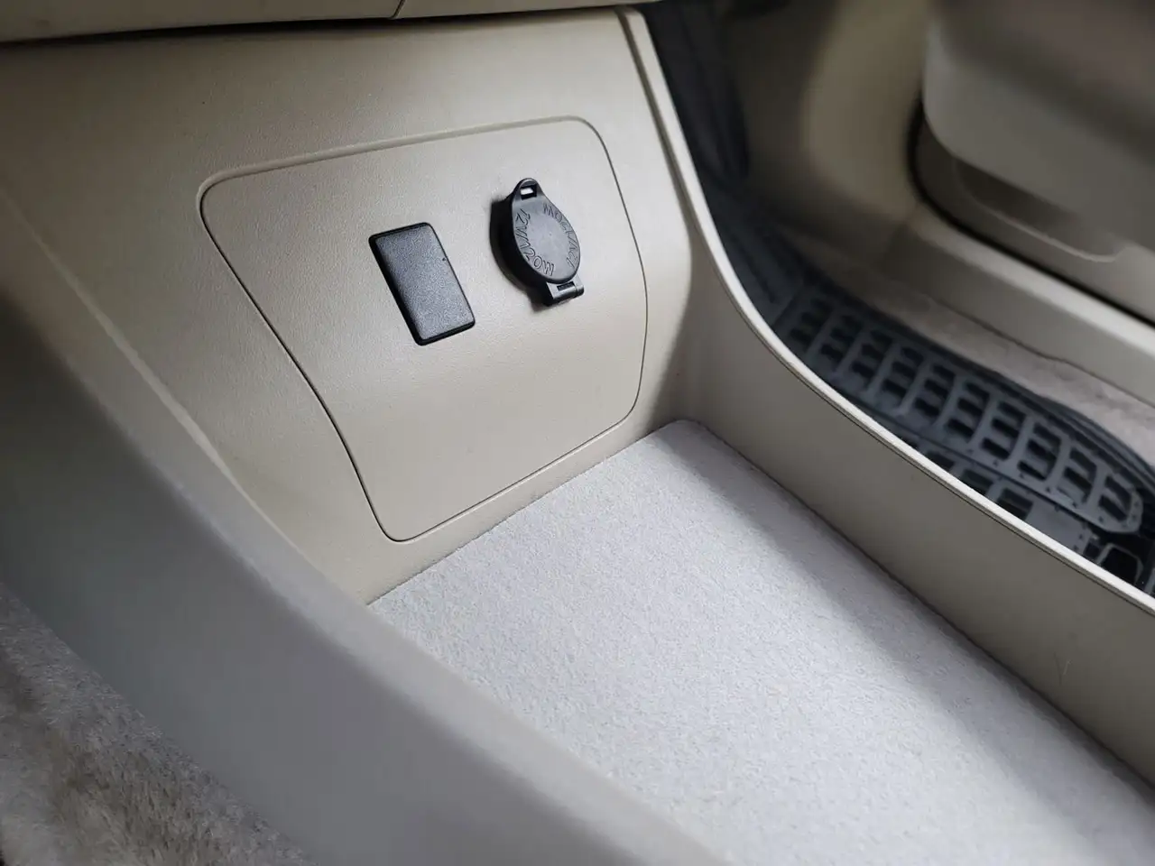 Toyota Prius снимка Toyota Prius