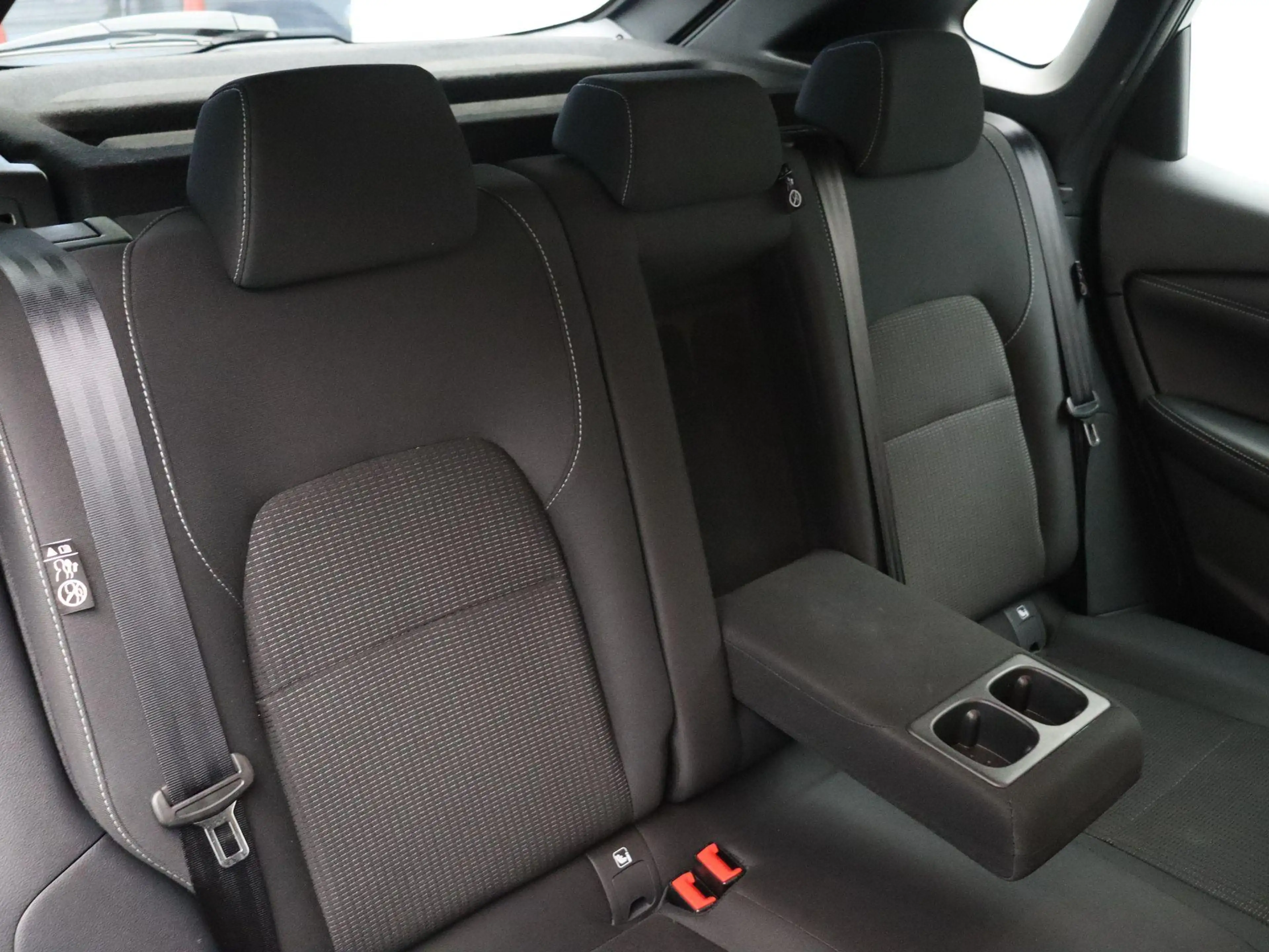 Nissan Qashqai 158pk MHEV Xtronic Acenta | Trekhaak | 360 ° Camer — photo 9