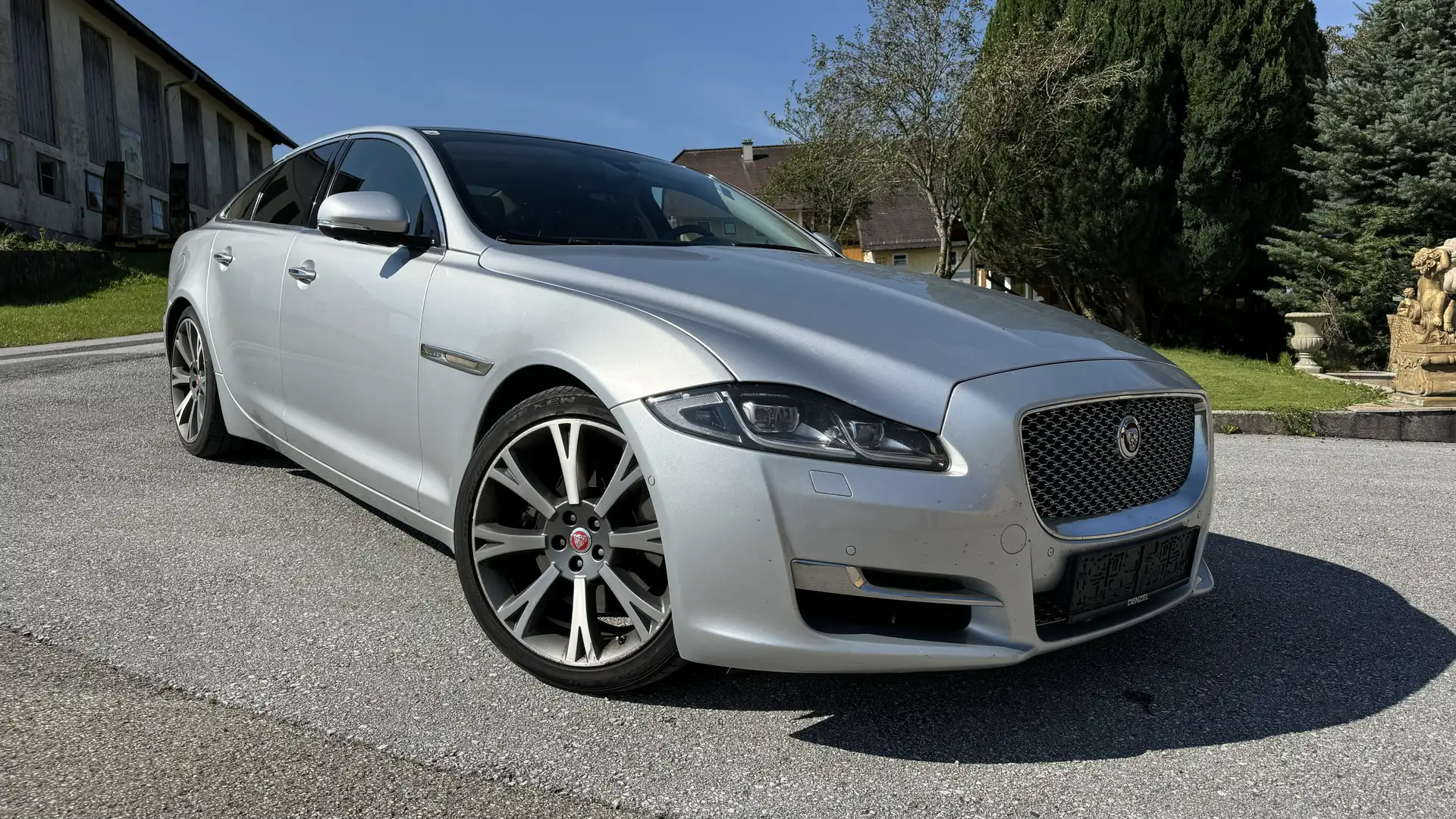Jaguar XJ 3,0 Diesel Portfolio Aut. - 1
