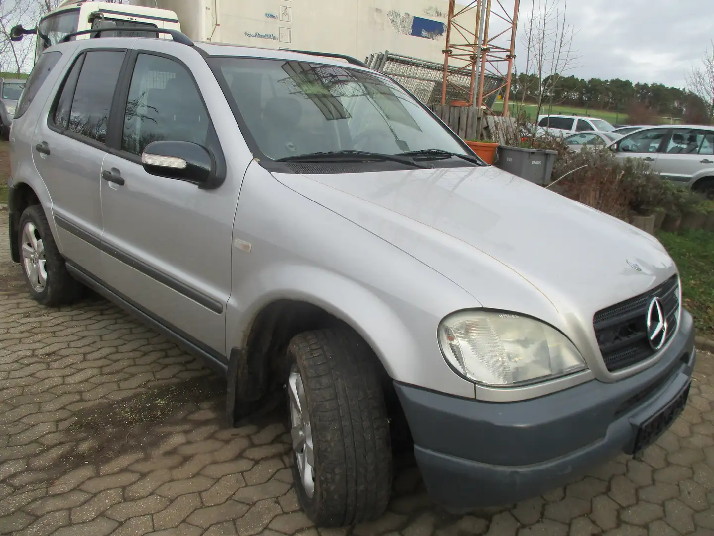 Mercedes-Benz ML 320 M-Klasse Silber - 1