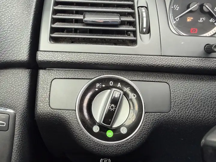 Mercedes-Benz Clase C 2009, foto 22