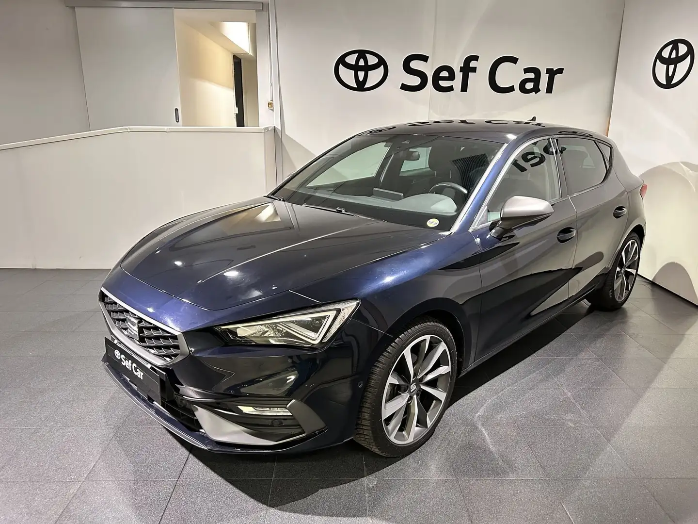 SEAT Leon Leon 1.5 eTSI 150 CV DSG FR Blauw - 1