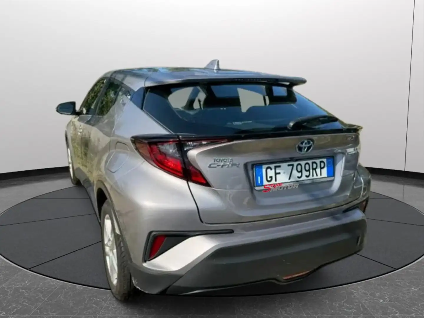 Toyota C-HR 1.8 Hybrid E-CVT Business Italiana Ufficiale Argento - 2