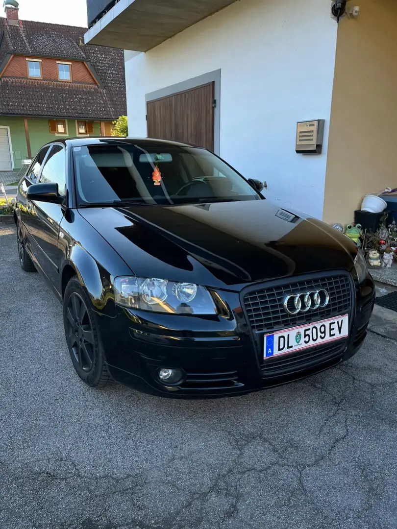 Audi A3 1,6 Ambiente Schwarz - 1