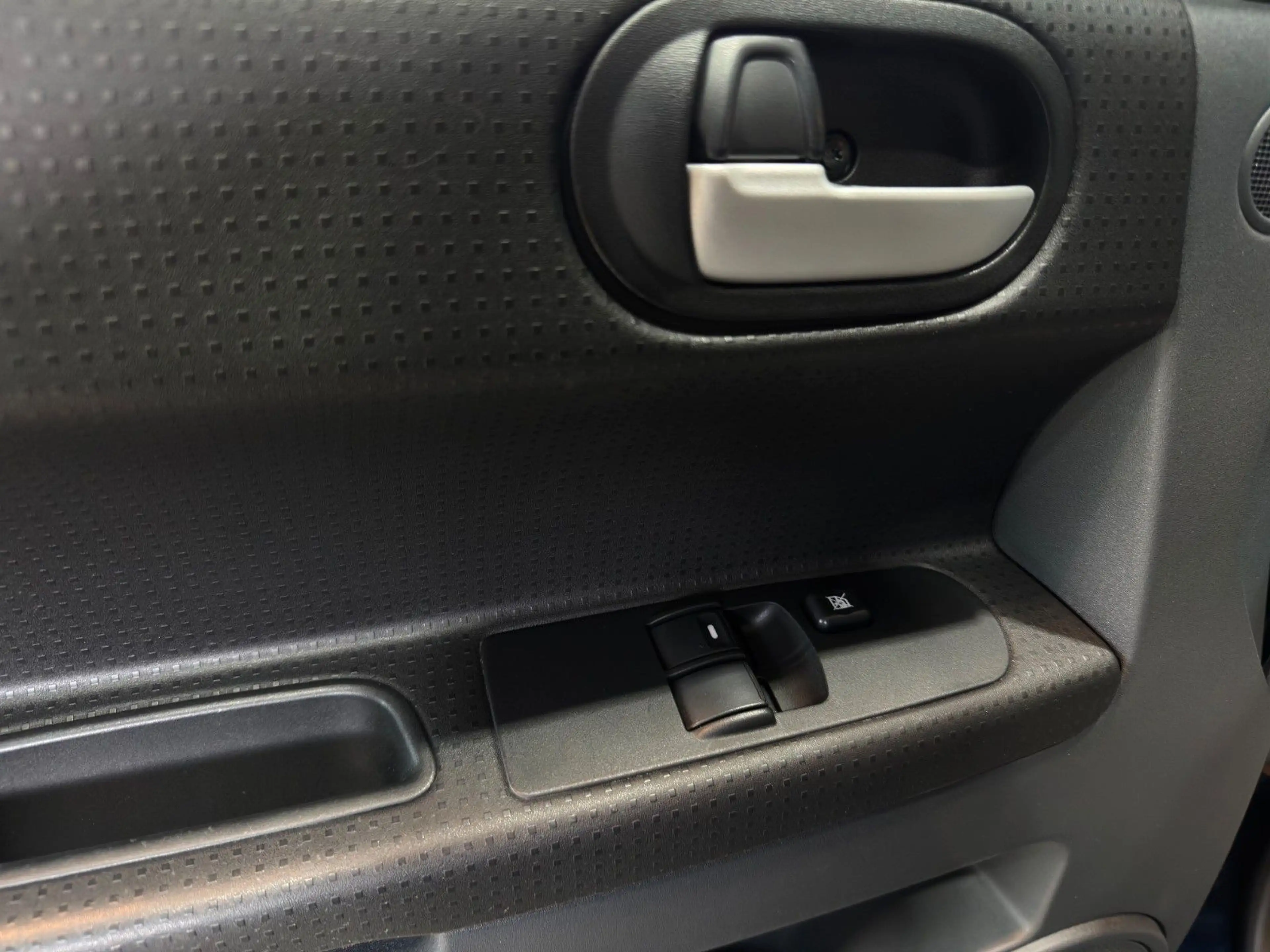 Mitsubishi Colt Lim/5-trg./Inform/RADIO/KLIMA/1.HAND/SITZHE — photo 15