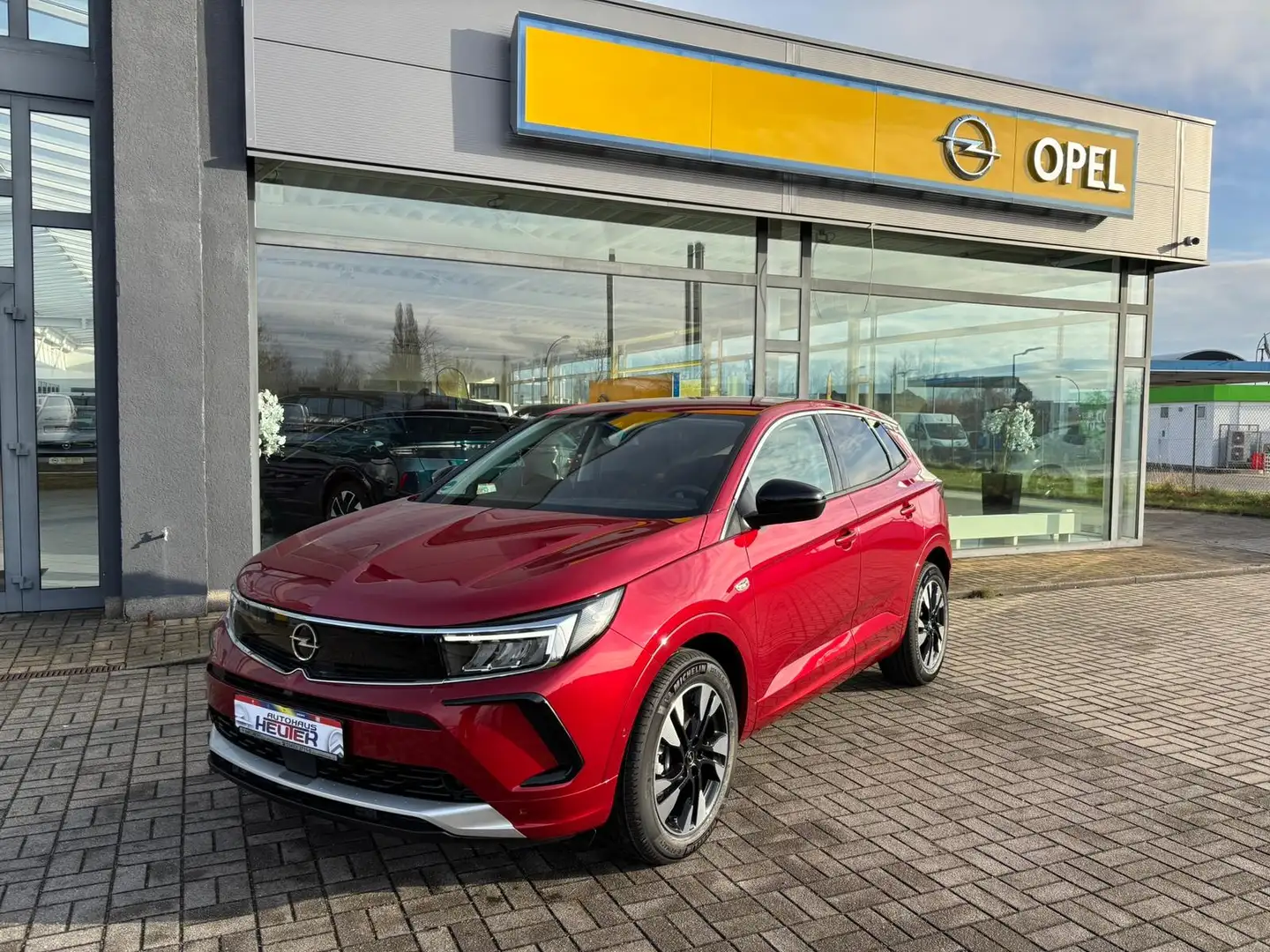 Opel Grandland Elegance Rouge - 1