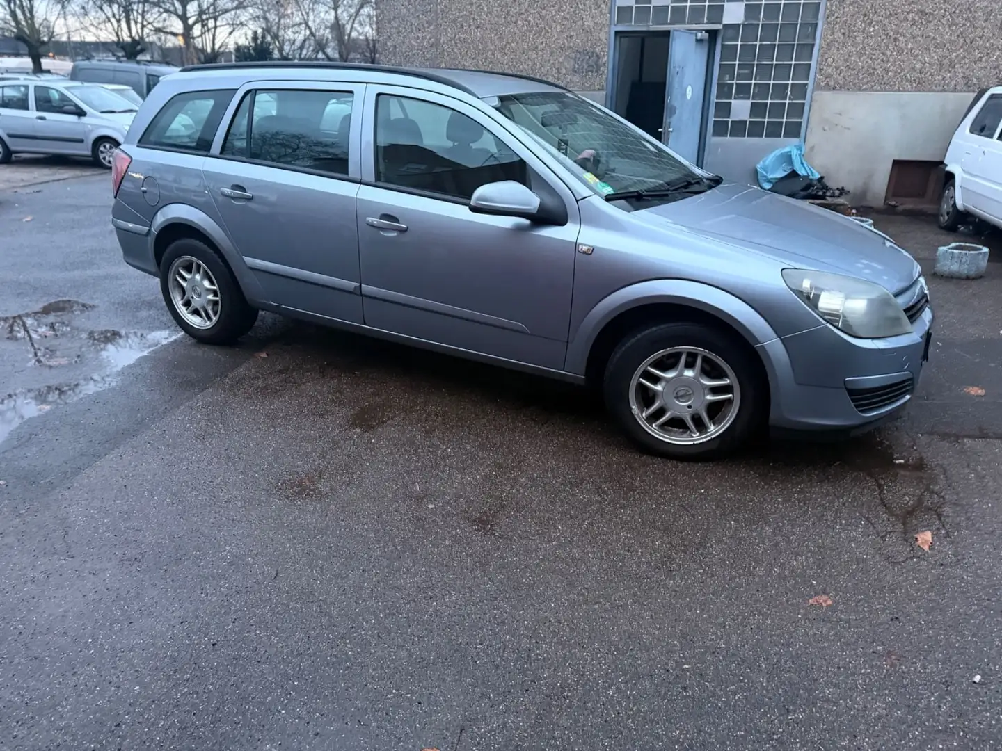 Opel Astra Caravan 1.7 CDTI Cosmo 74kW Silber - 1