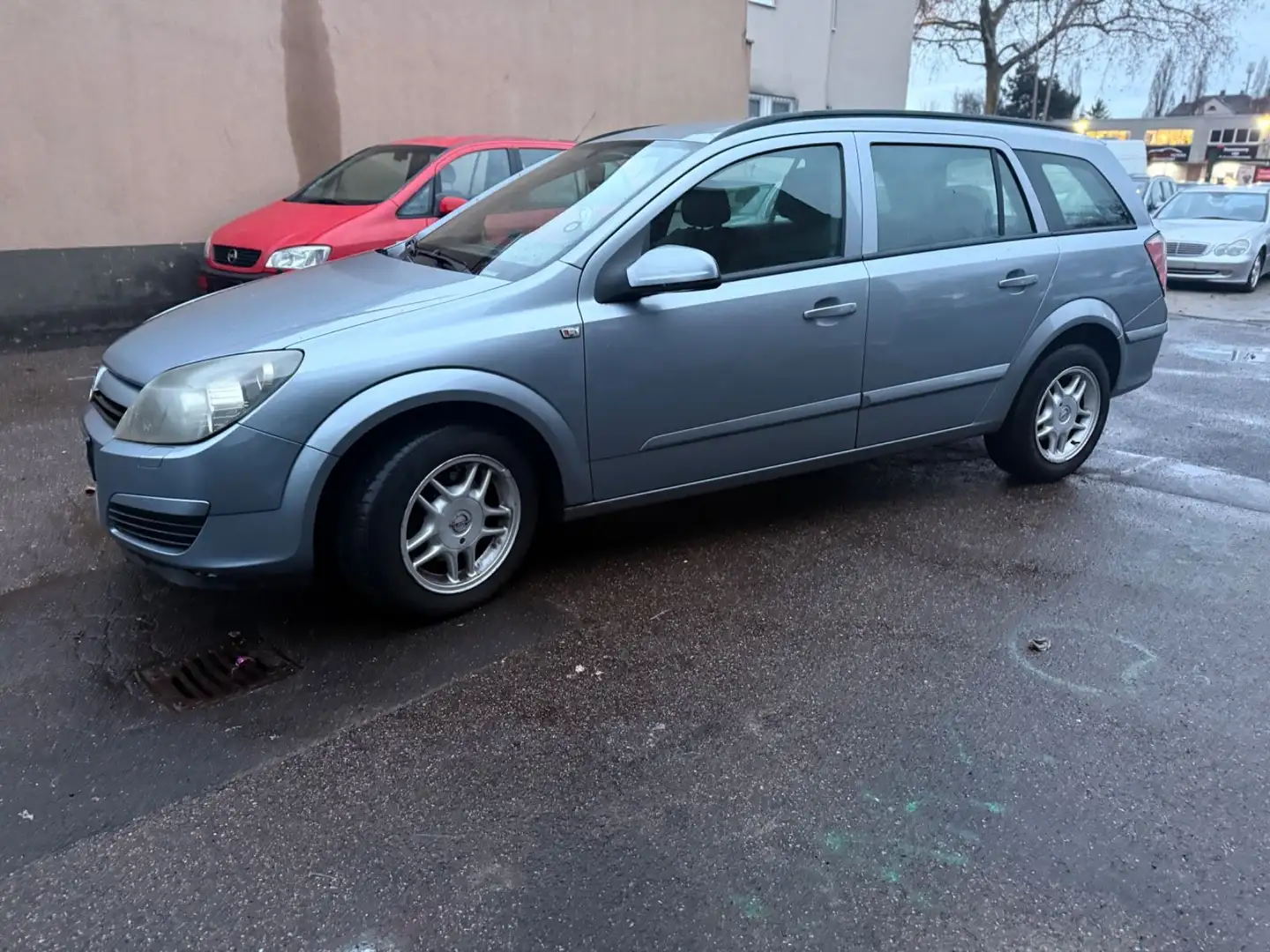 Opel Astra Caravan 1.7 CDTI Cosmo 74kW Silber - 2