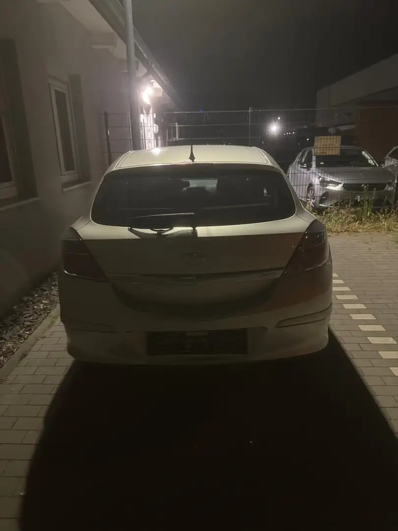 Opel Astra Cabrio 1.6 16V Linea Rossa - 2