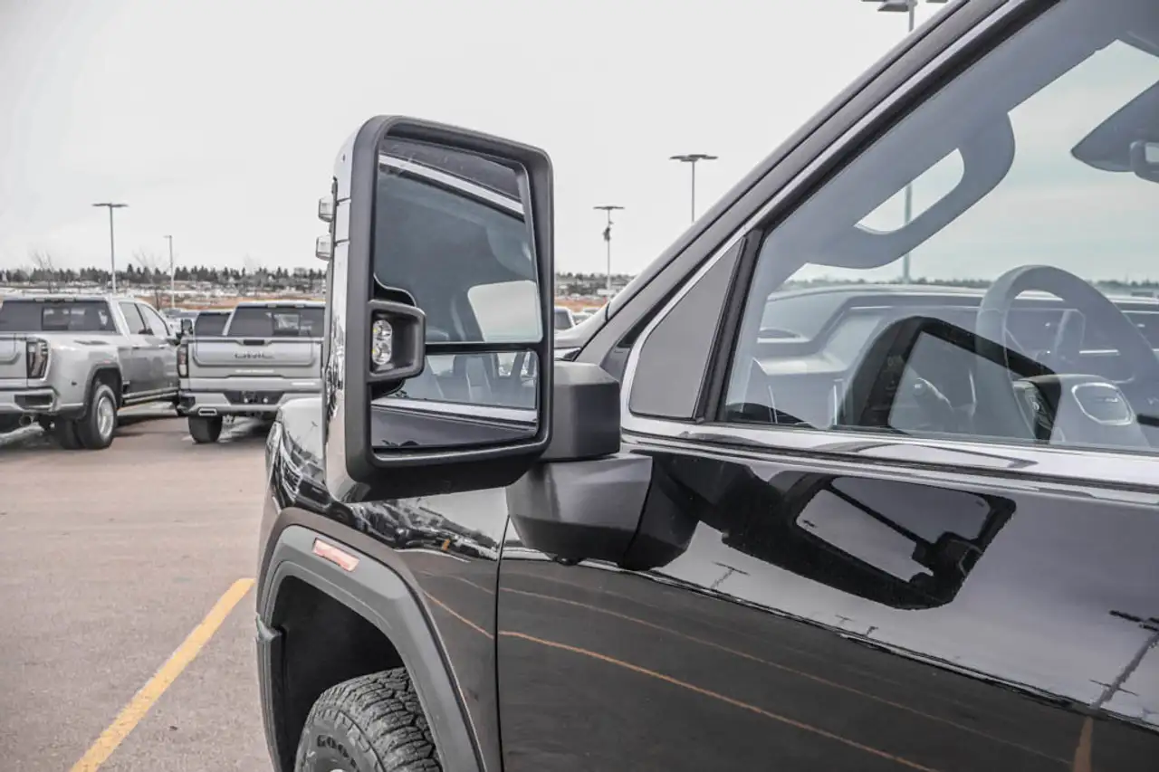 GMC Sierra 3500HD снимка GMC Sierra 3500HD