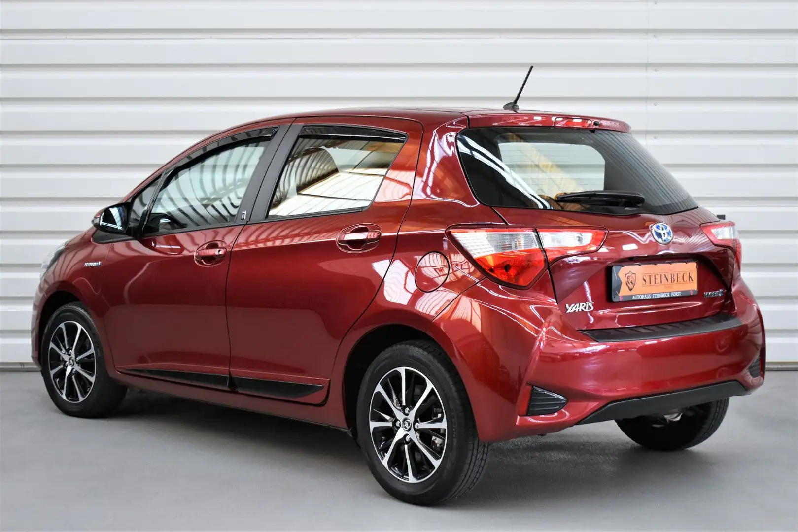 Toyota Yaris Hybrid Team D Automatik+SHZ+Kamera Rot - 2