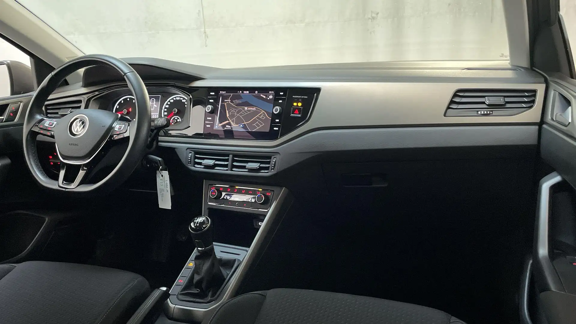 Volkswagen Polo 1.0 TSI Comfortline Business Climate Control Parke Grijs - 2