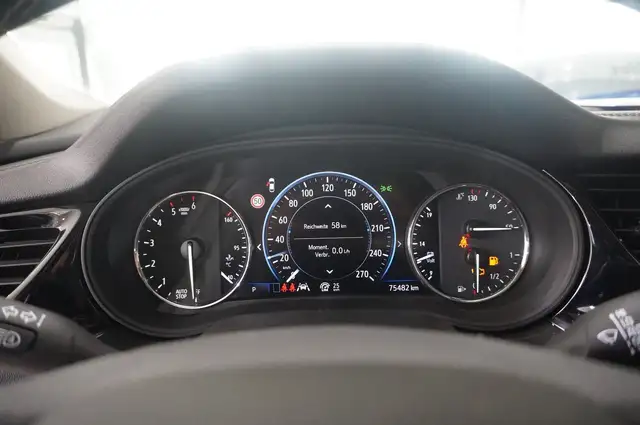 Opel Insignia view 12