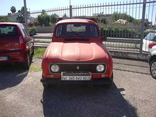 Renault R 4 900