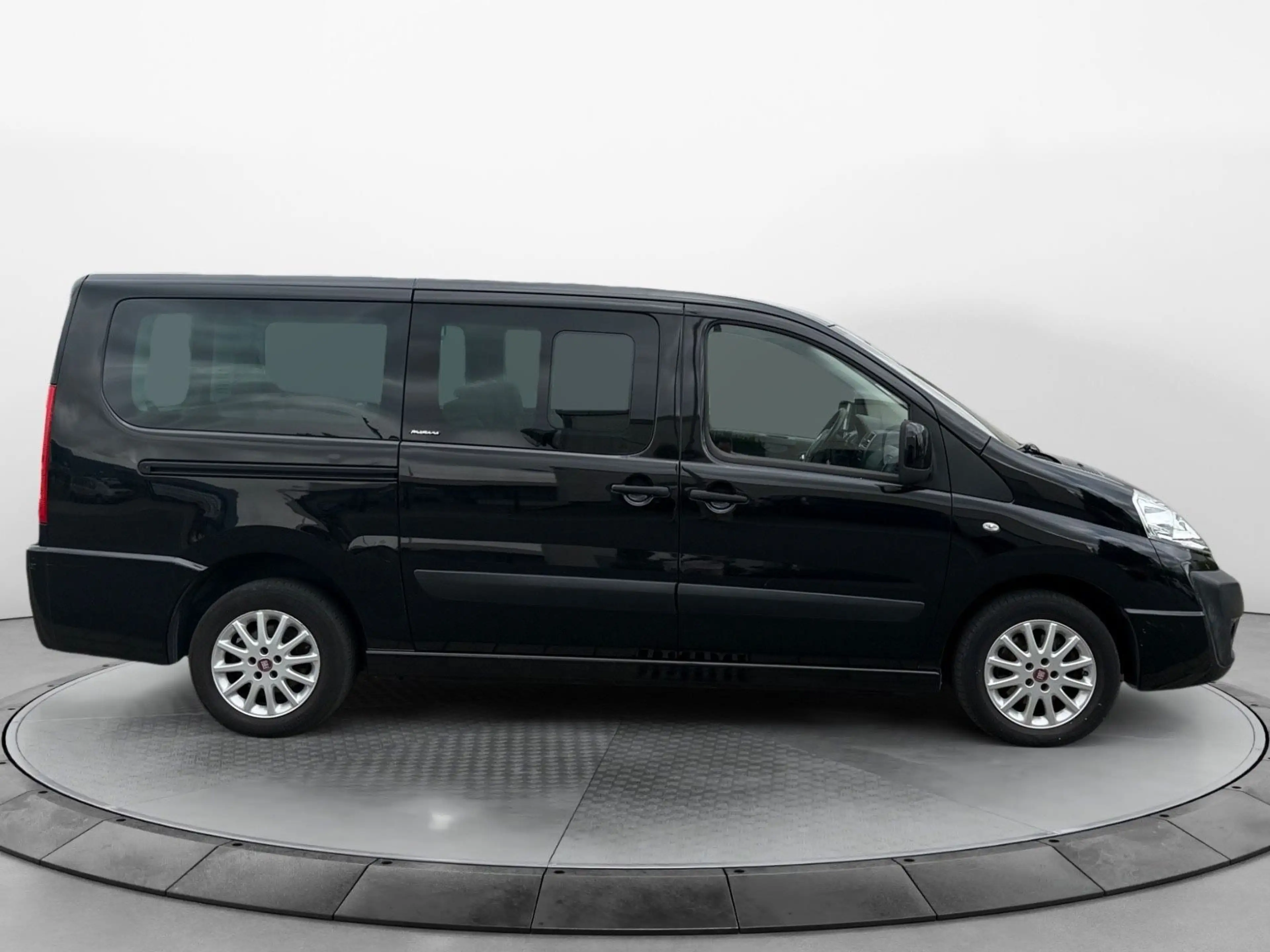 Fiat Scudo 2.0 Panorama Executive L2H1 130 Multijet — photo 6