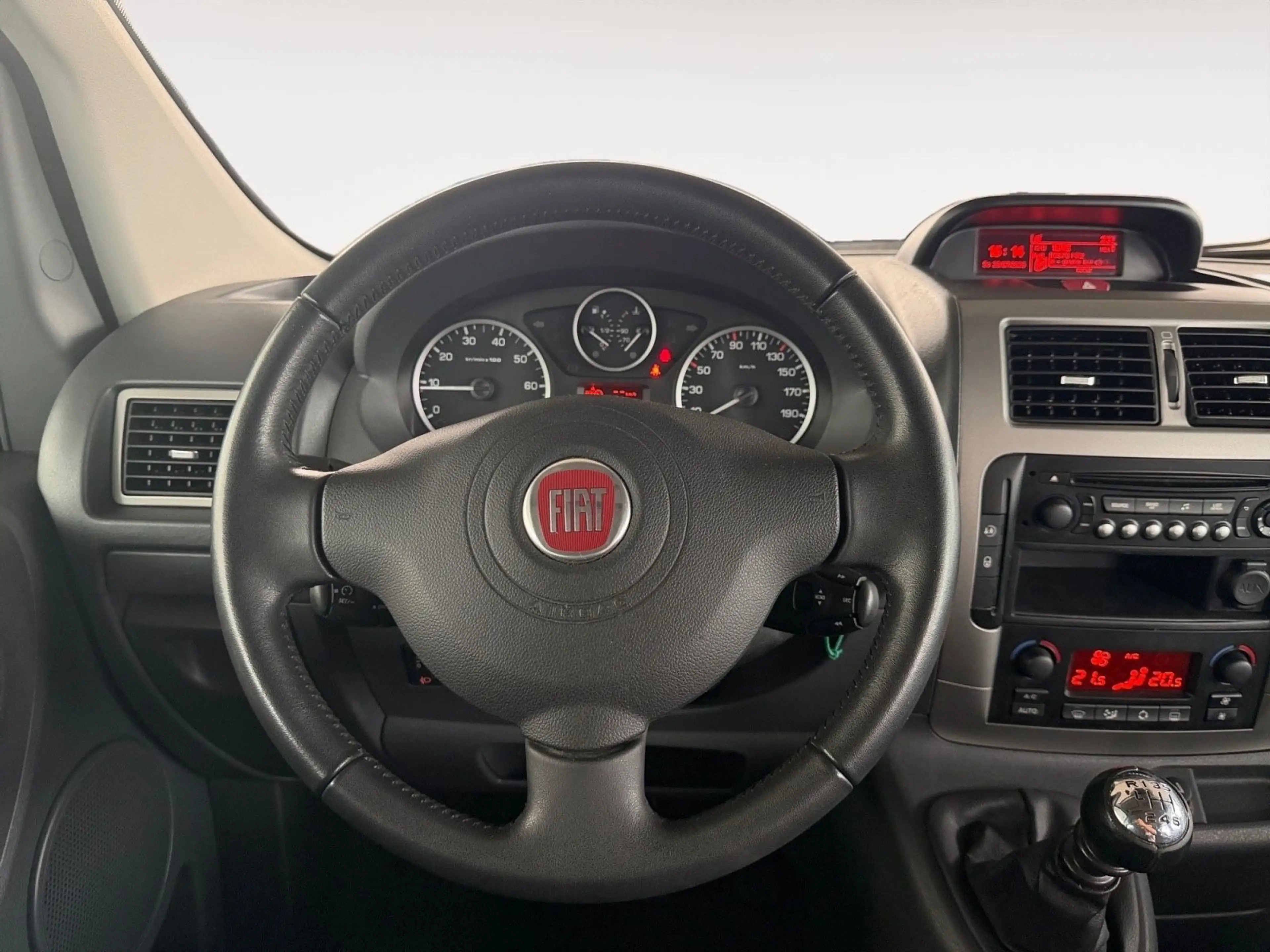 Fiat Scudo 2.0 Panorama Executive L2H1 130 Multijet — photo 11