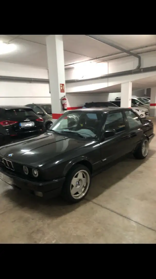 BMW 318 318i S - 1