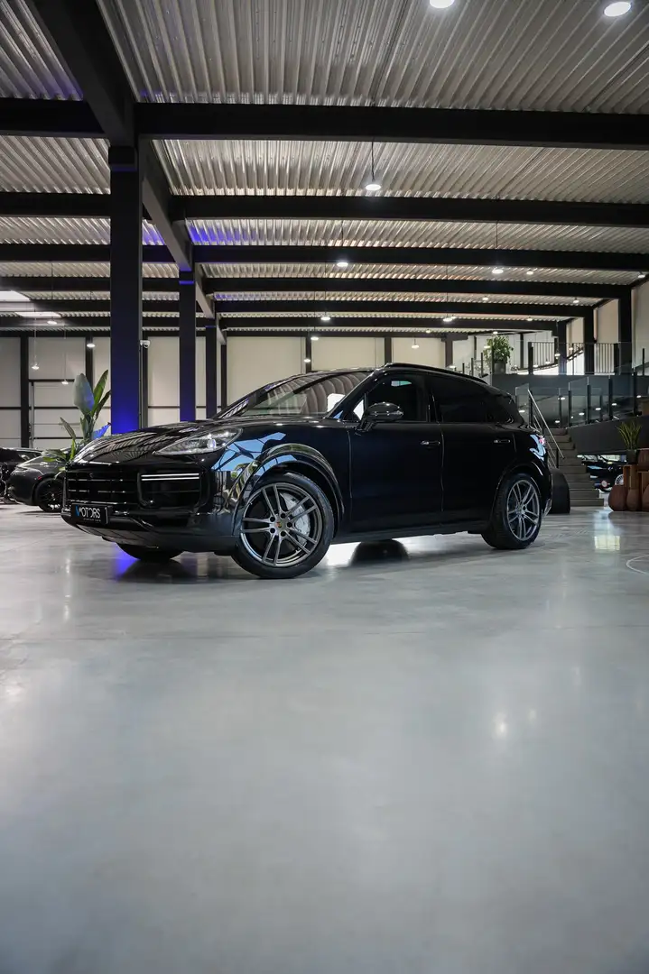 Porsche Cayenne 4.0 Bi-Turbo V8 Tiptronic - 360° camera - ACC - Zwart - 2
