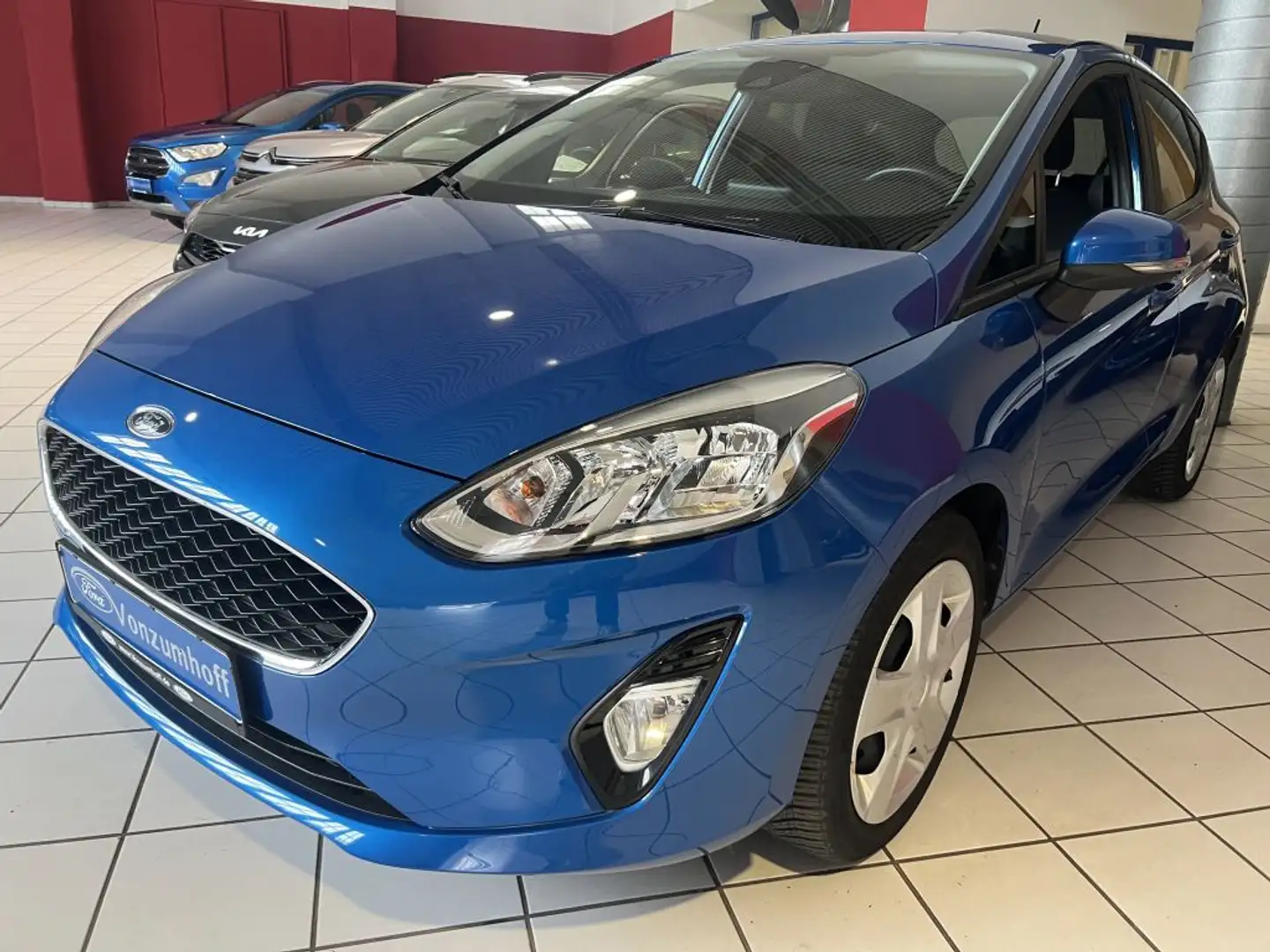 Ford Fiesta 1.1 S&S COOL&CONNECT Blau - 1