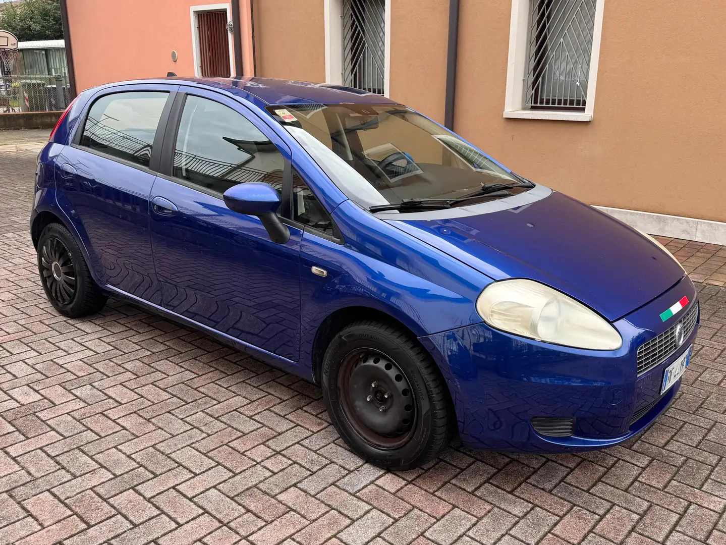 Fiat Grande Punto Grande Punto 5p 1.2 Active 65cv Bleu - 1