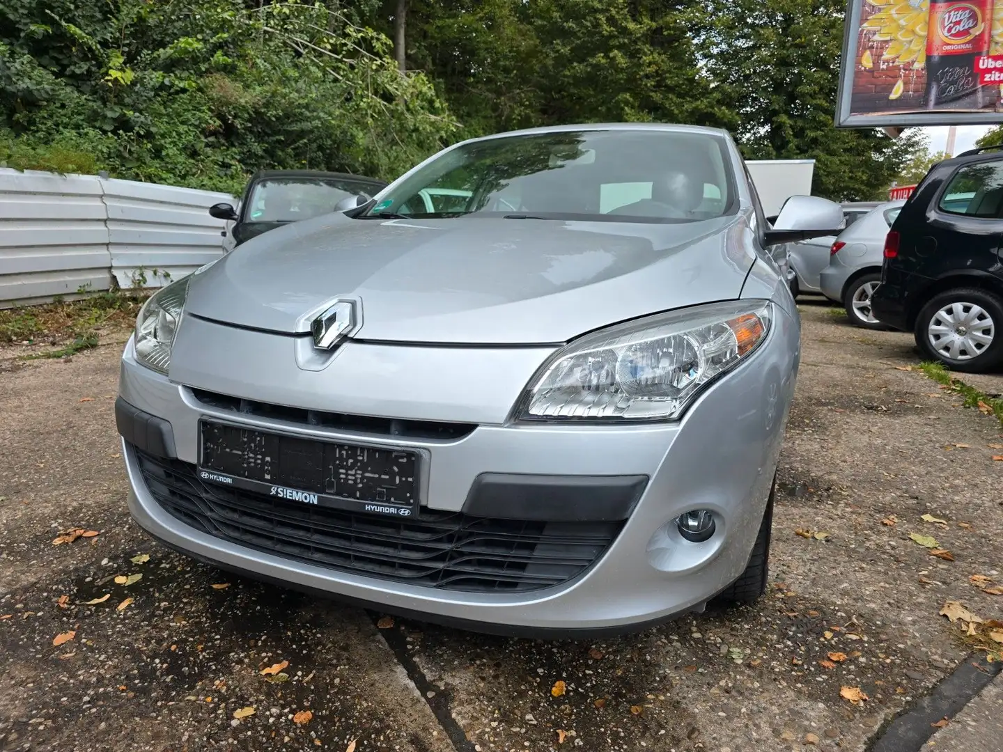 Renault Megane III Lim. 5-trg. *AUTOMATIK *72000 KM* Silber - 2